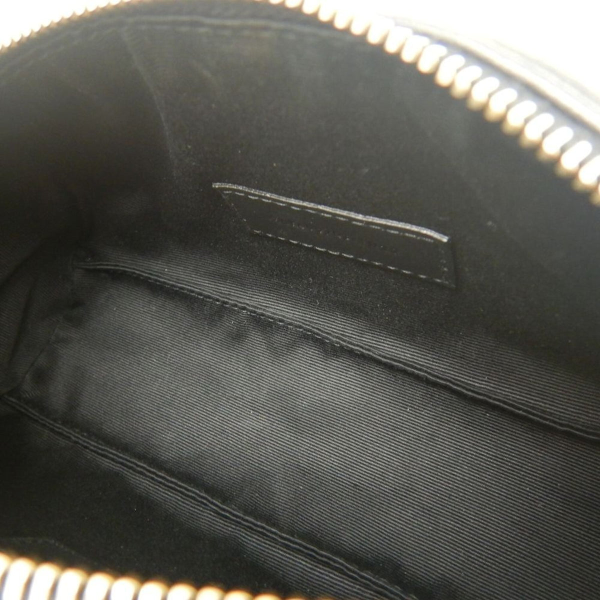 Saint Laurent Leather Shoulder Bag (Pre-Owned)