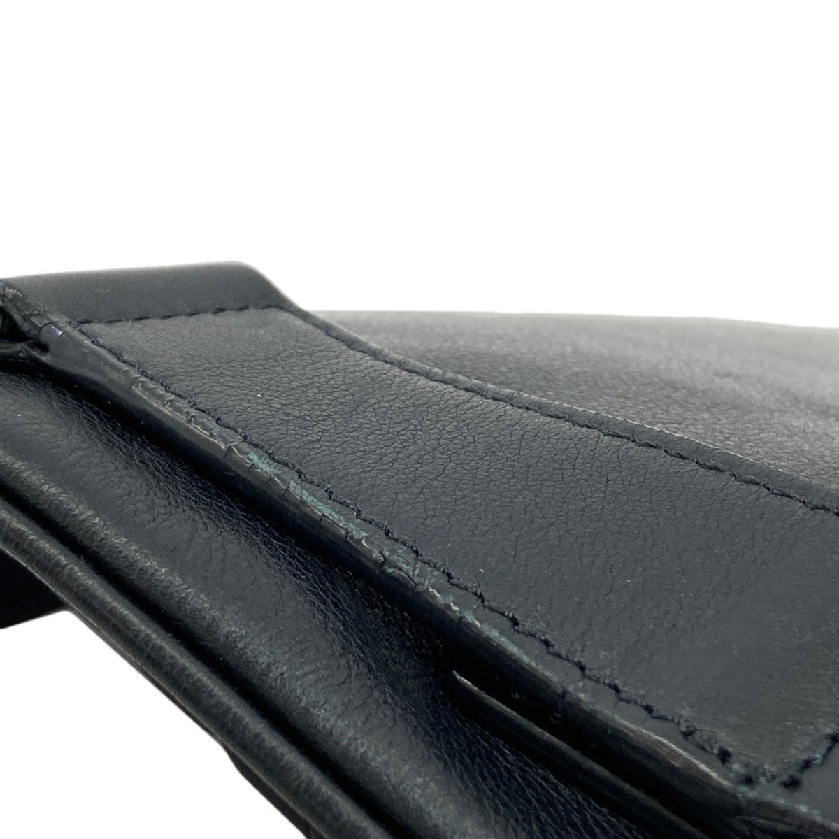 Christian Dior Black Leather Shoulder Bag (Pre-Owned)