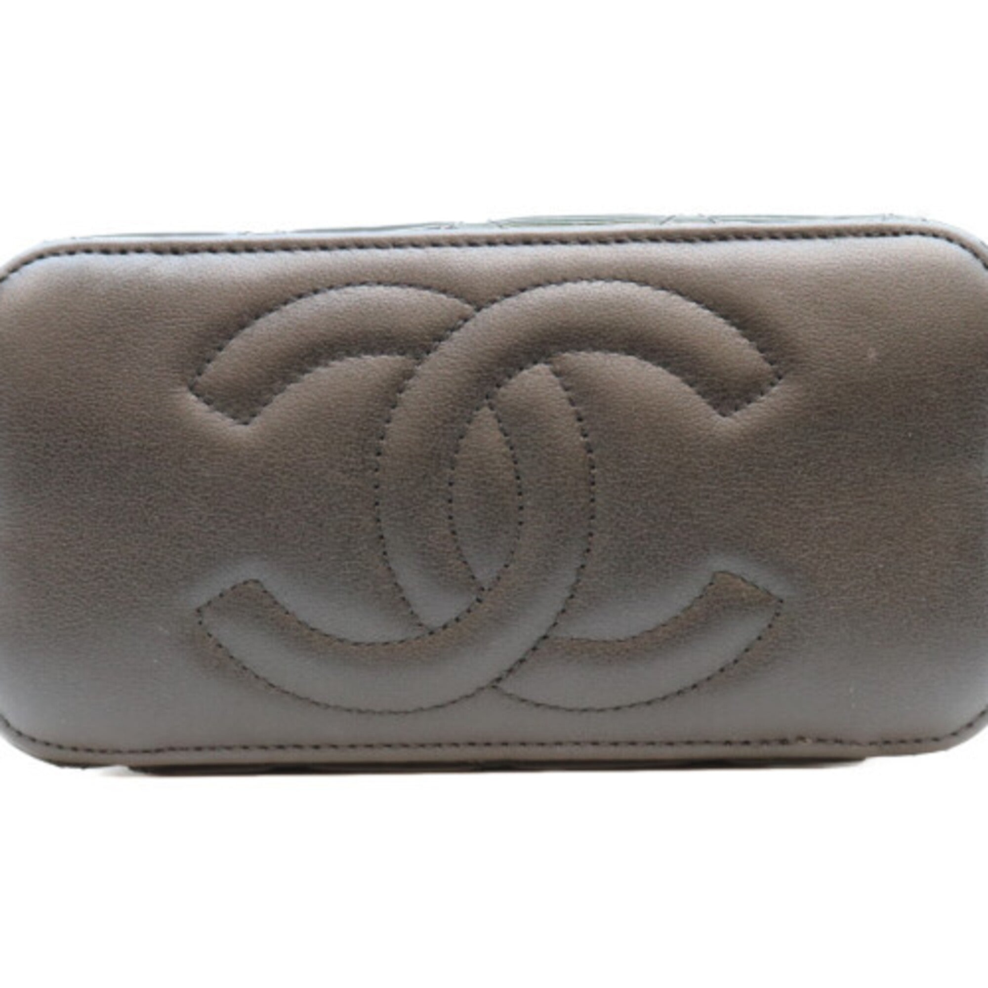 Chanel Black Patent Leather Shoulder Bag (Pre-Owned)