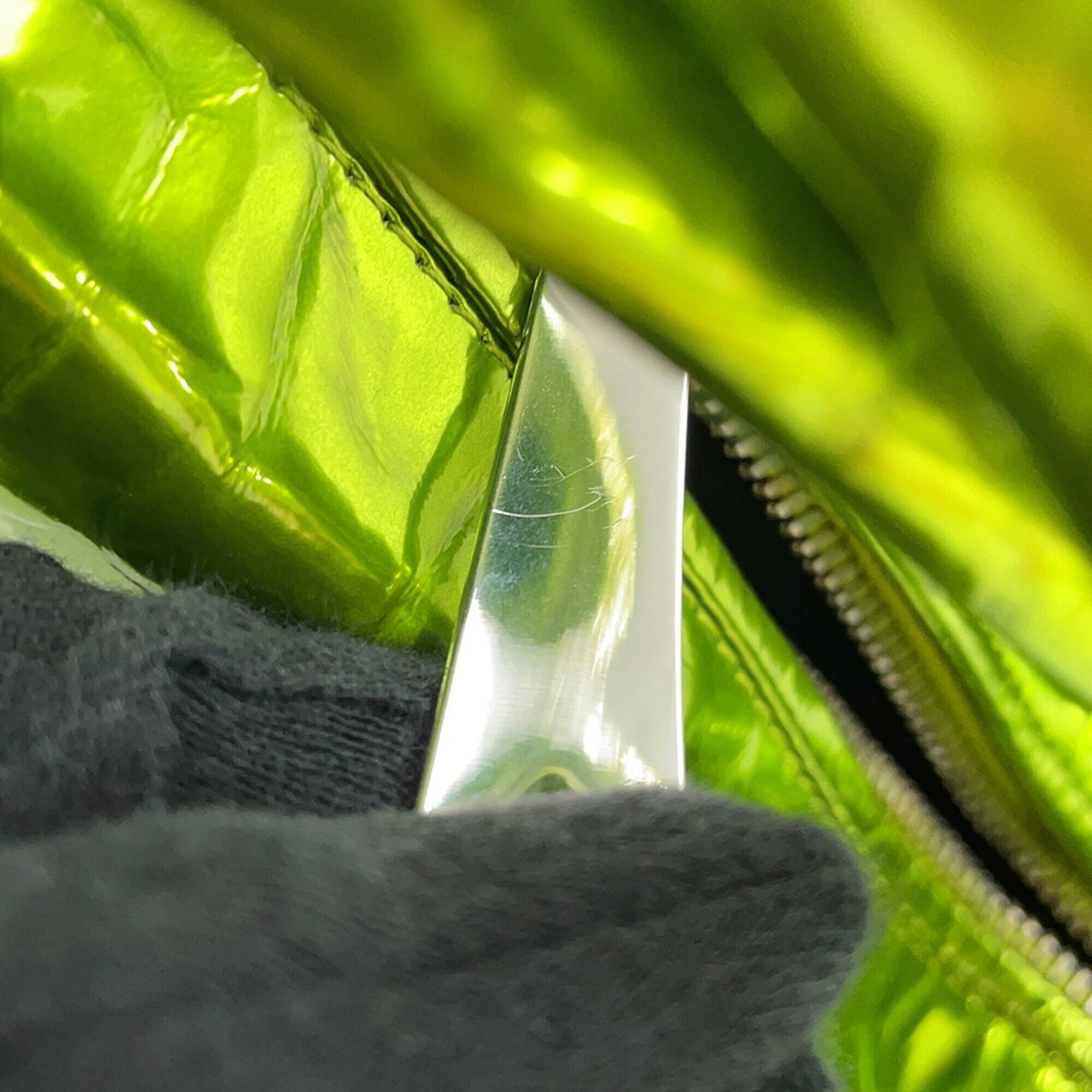 Bottega Veneta Light Green Patent Leather Handbag (Pre-Owned)