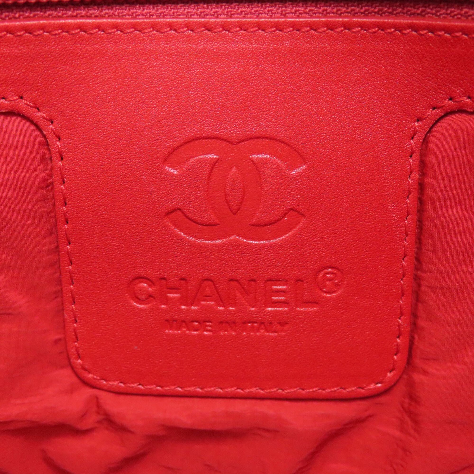 Chanel Black Nylon Tote Bag (Pre-Owned)