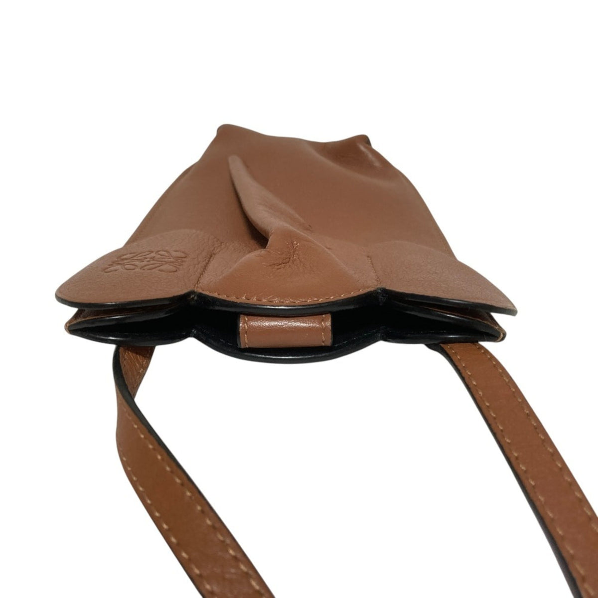 Loewe Brown Shoulder Bag (Pre-Owned)