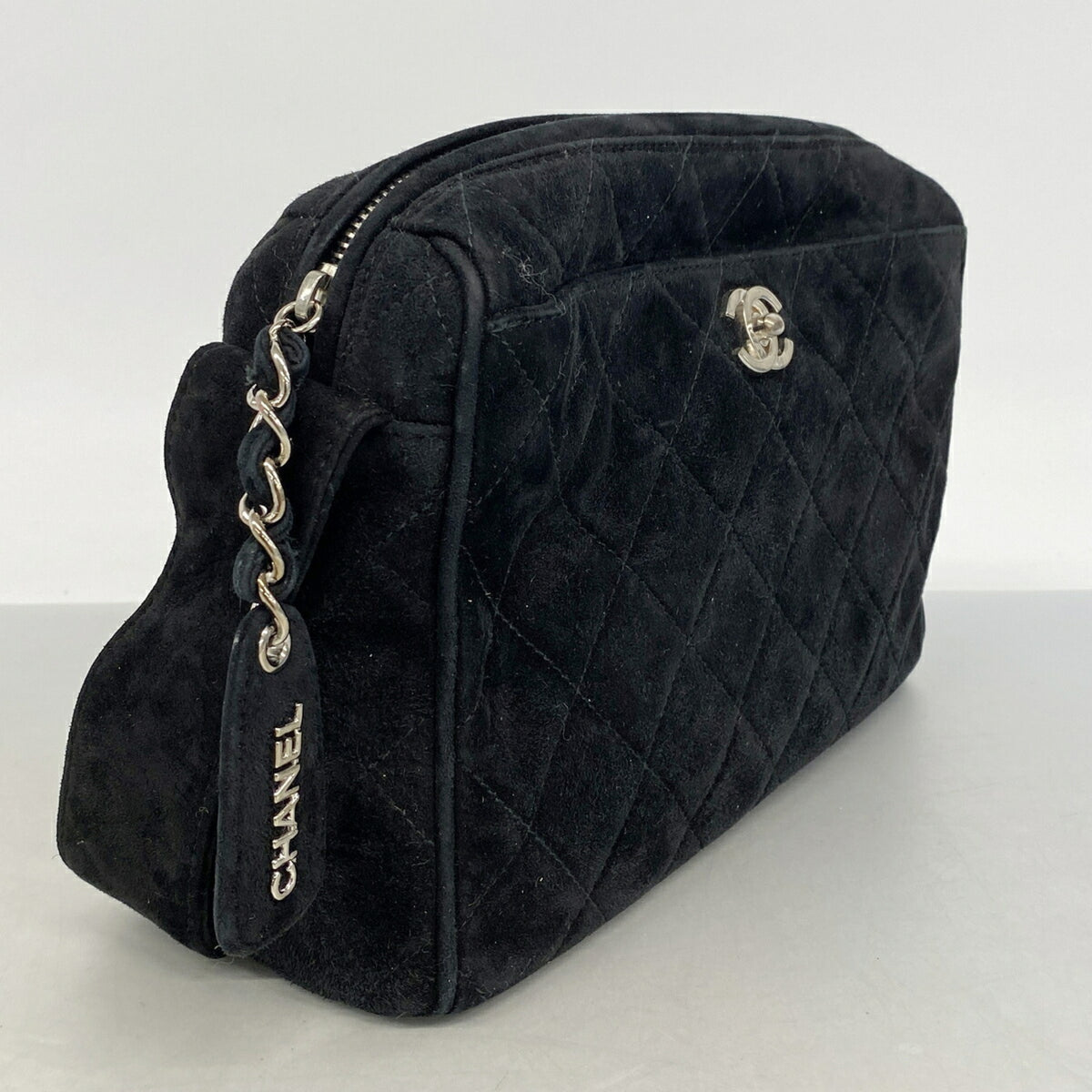 Chanel Black Suede Shoulder Bag (Pre-Owned)