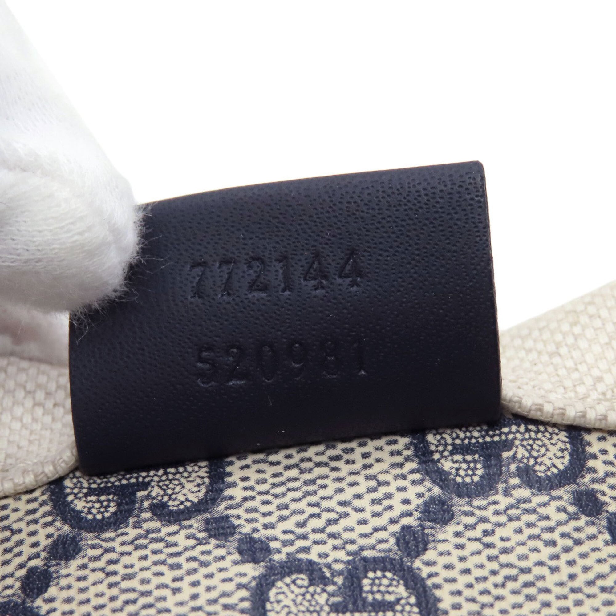 Gucci Navy White Canvas Handbag (Pre-Owned)