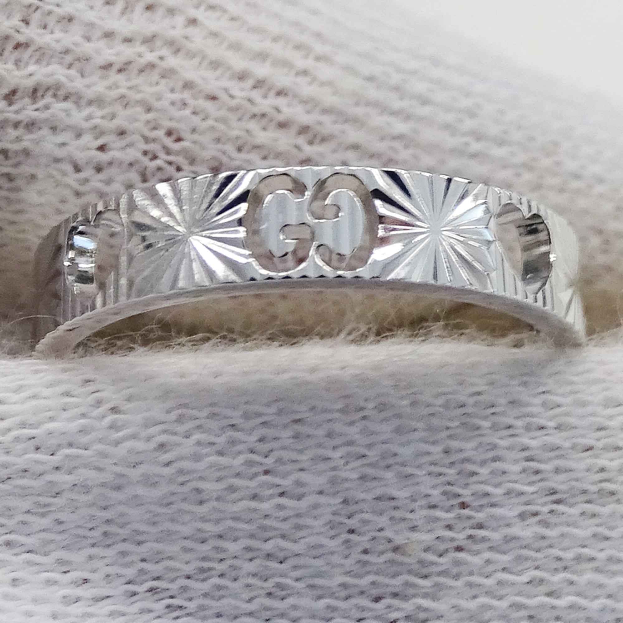 Gucci Icon White Gold White Gold (18K) Band Ring (Pre-Owned)
