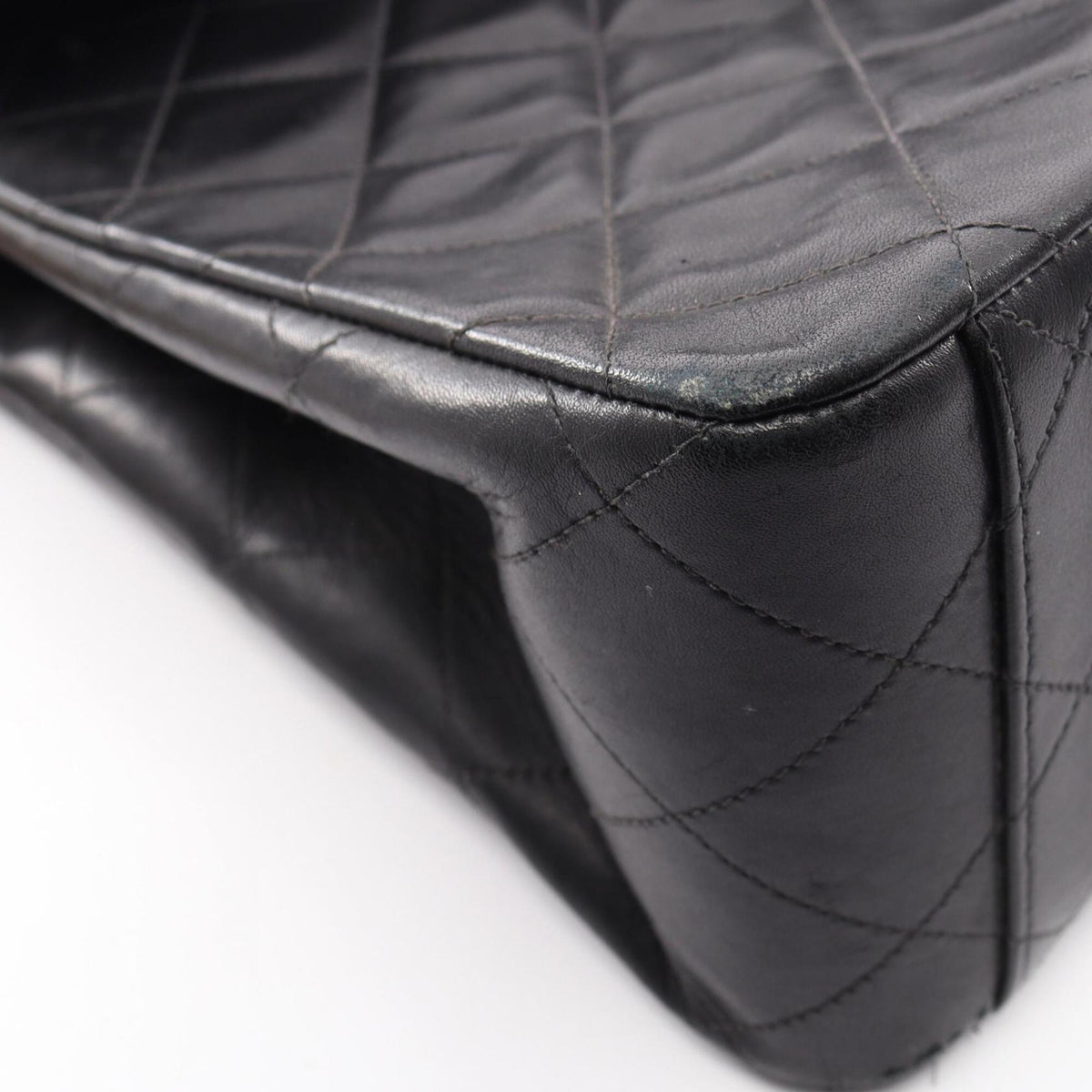 Chanel Black Leather Handbag Shoulder Bag (Pre-Owned)
