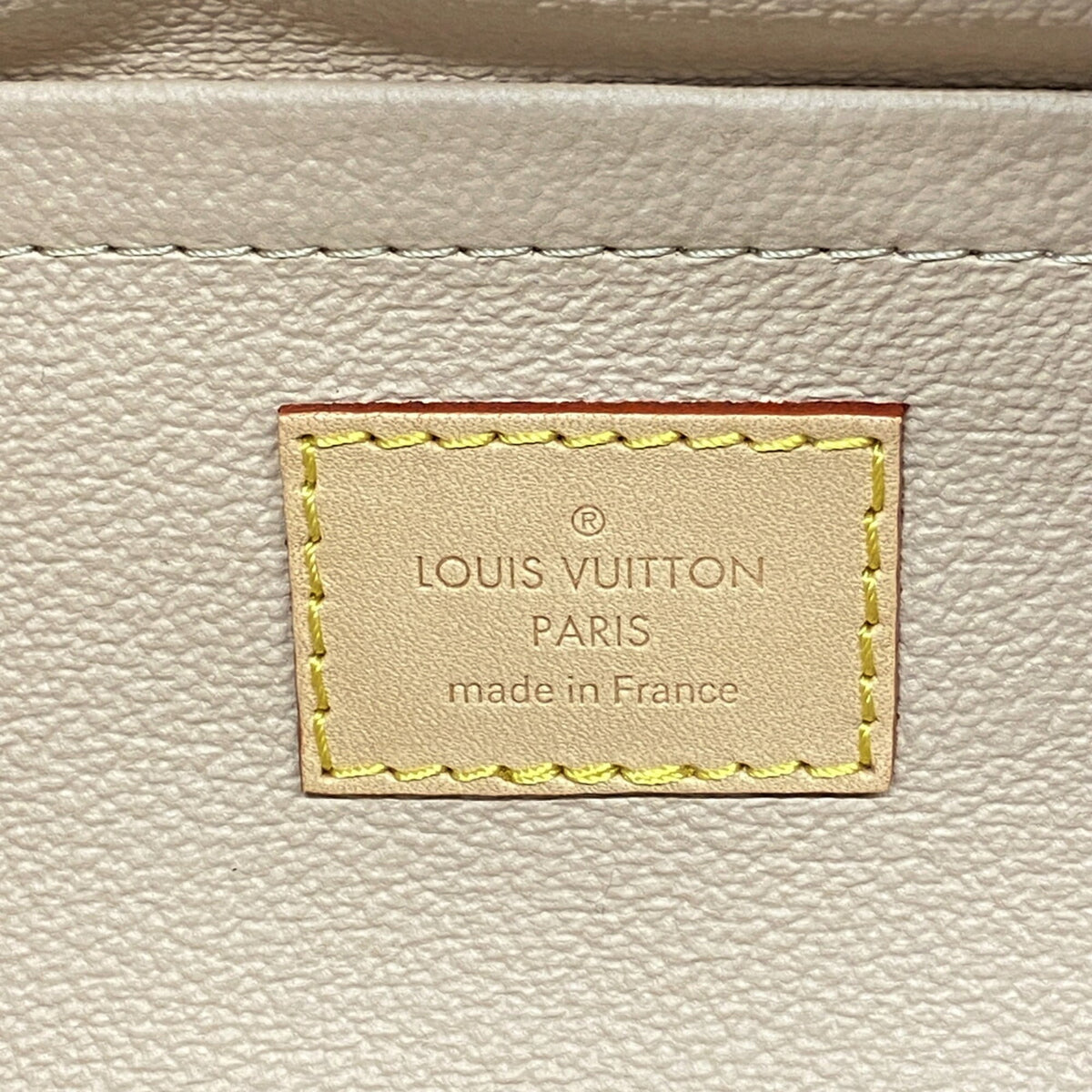 Louis Vuitton Brown Clutch Bag (Pre-Owned)