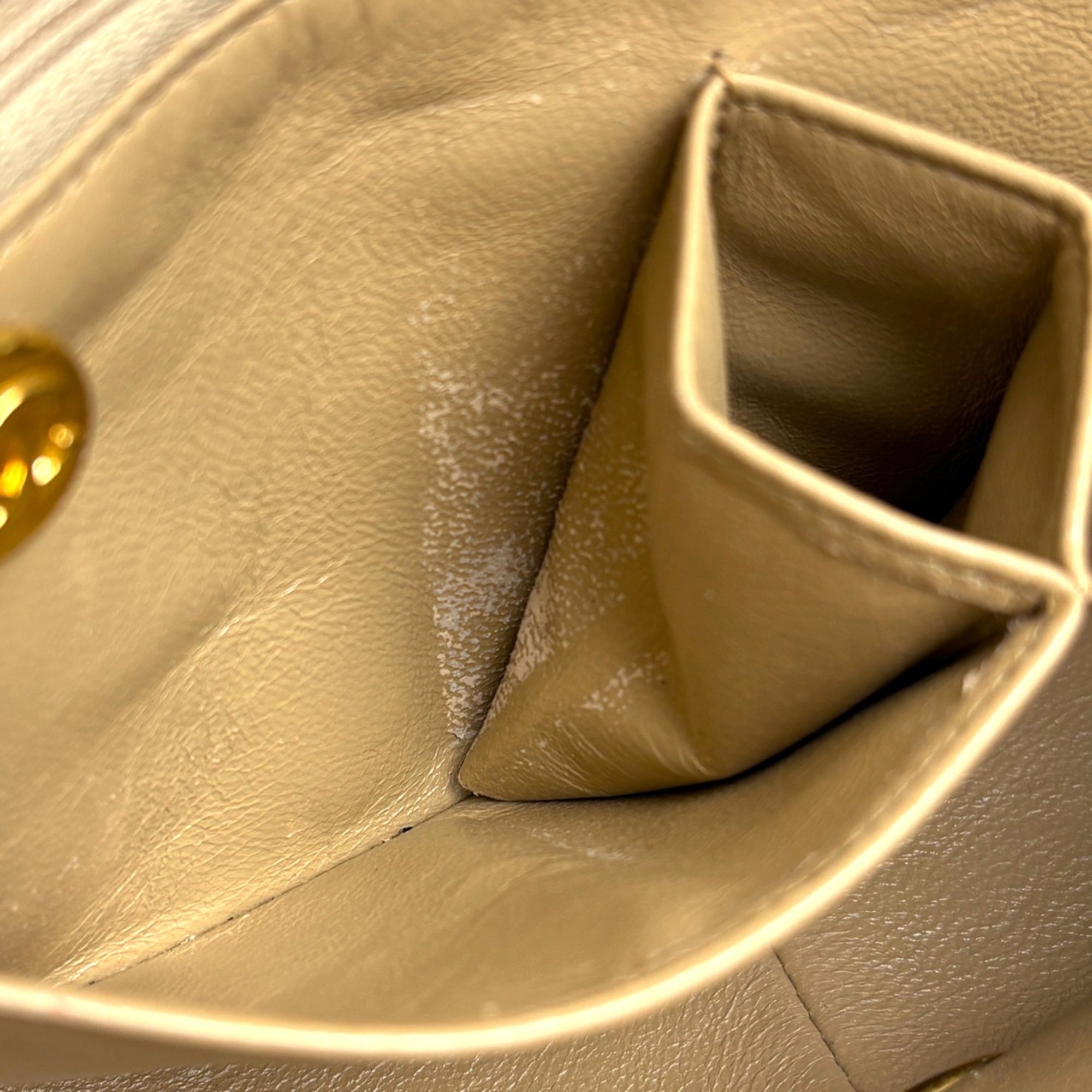Chanel Matelasse Beige Leather Shoulder Bag (Pre-Owned)