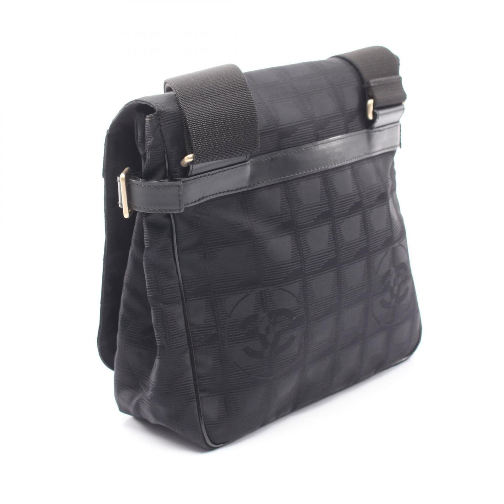 Chanel Black Nylon Canvas Handbag Shoulder Bag (Pre-Owned)