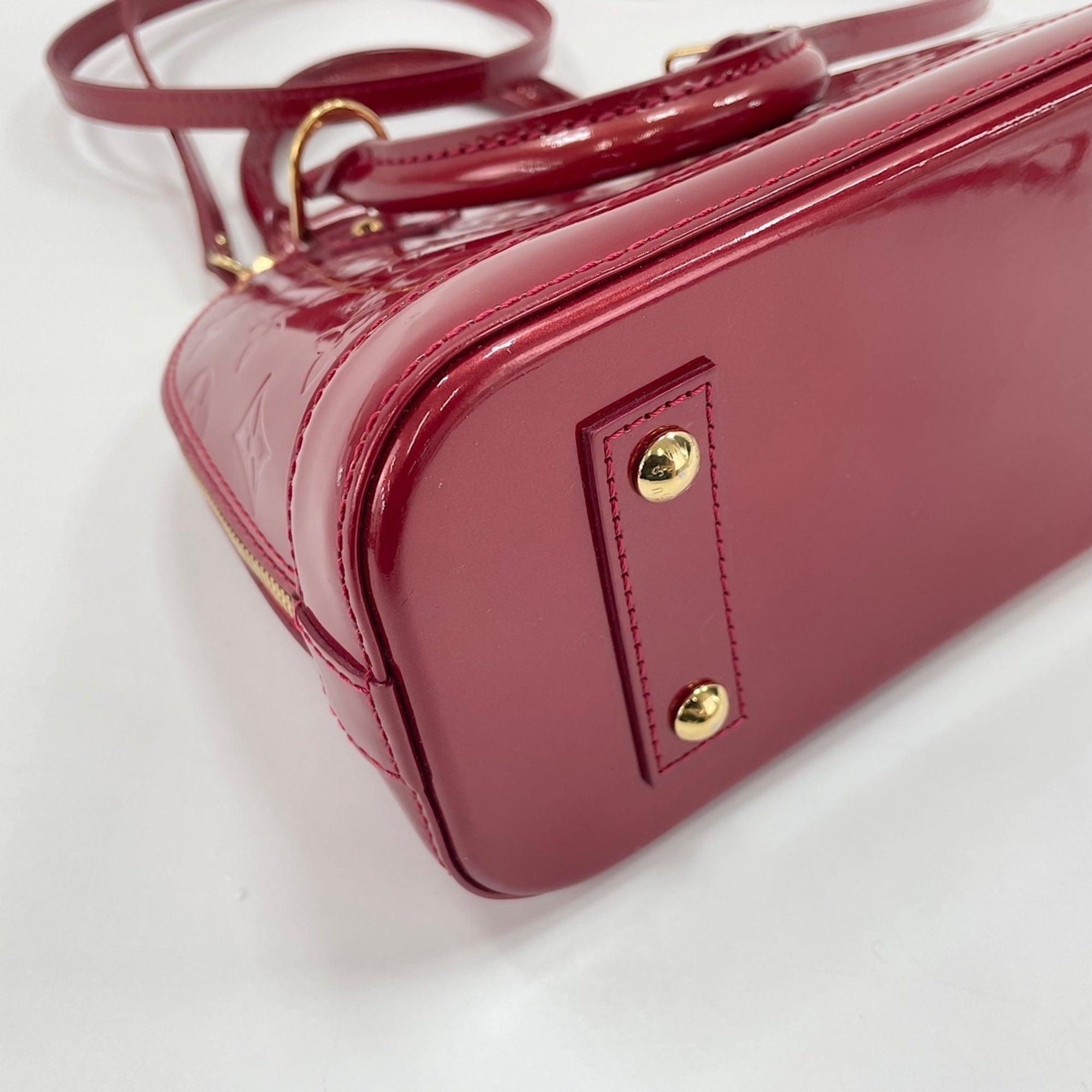 Louis Vuitton Red Color Handbag (Pre-Owned)