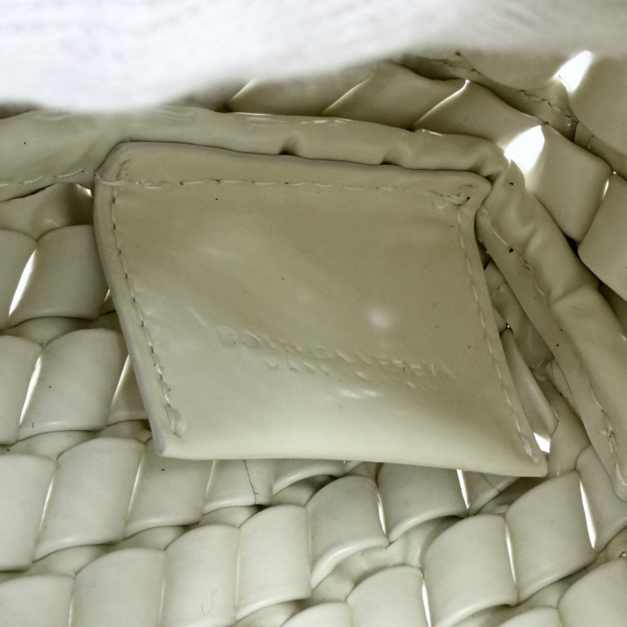 Bottega Veneta White Leather Clutch Bag Pouch (Pre-Owned)