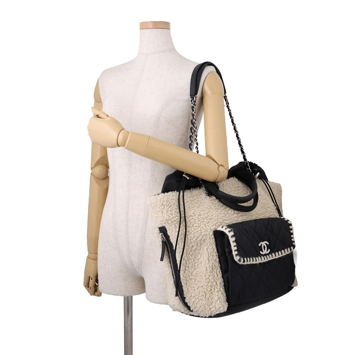 Chanel Black Ivory Nylon Leather Tote Bag (Pre-Owned)