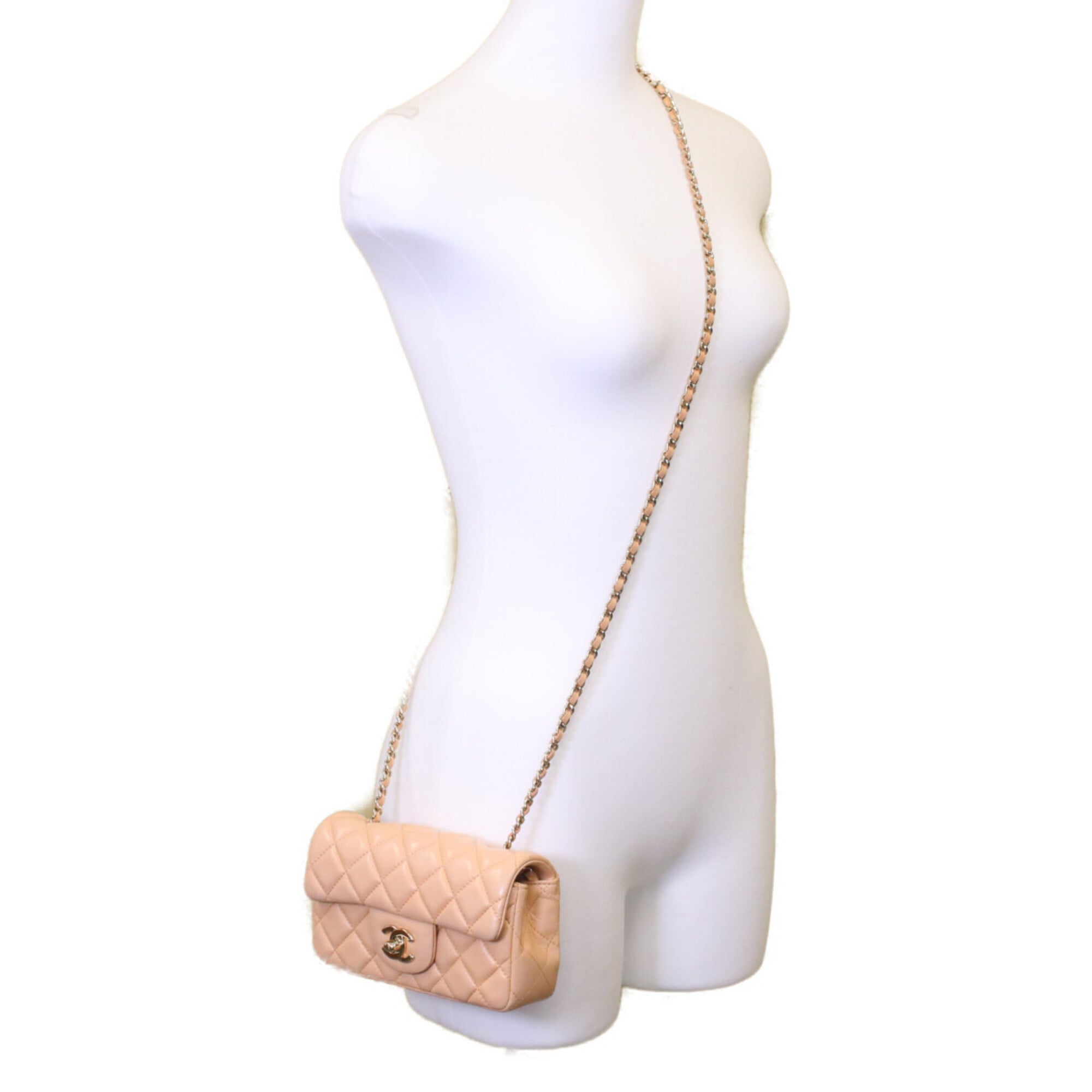 Chanel Beige Leather Shoulder Bag (Pre-Owned)