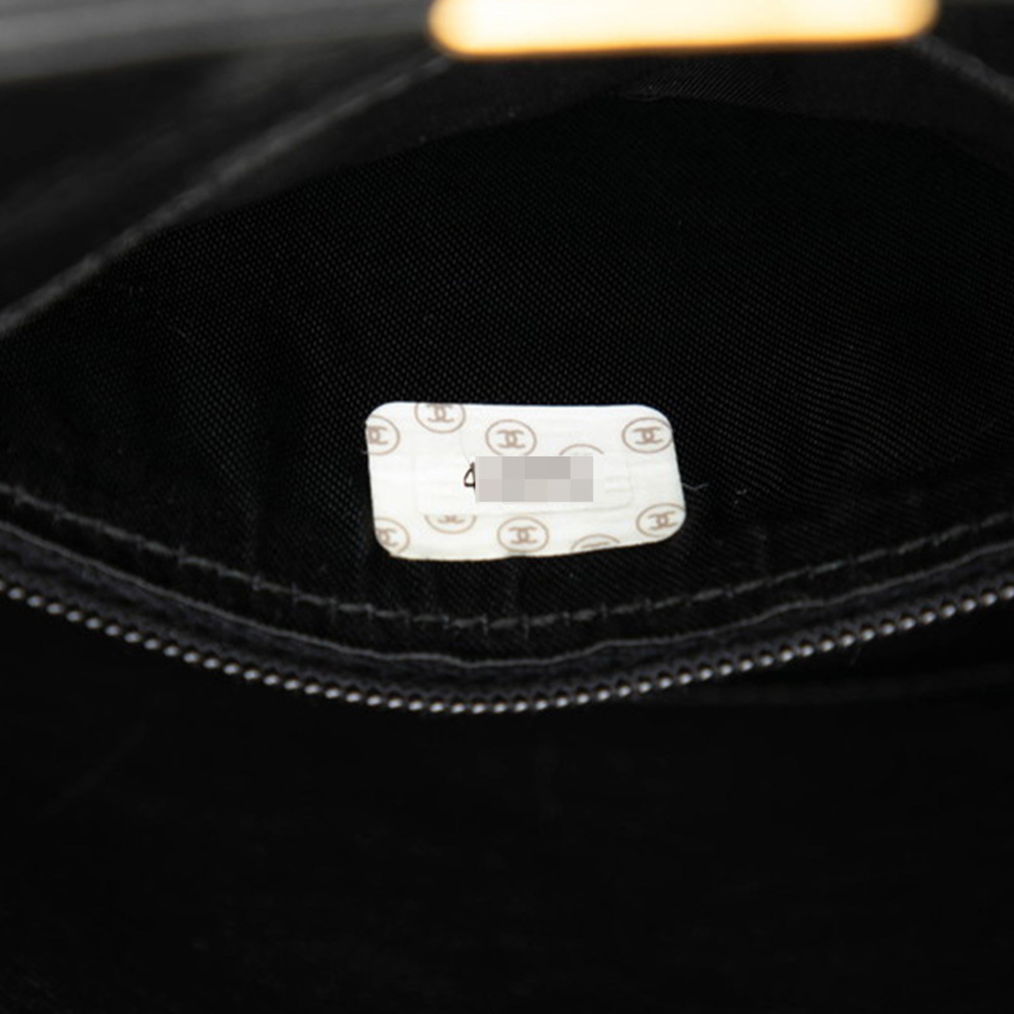 Chanel Black Grained Calfskin Shoulder Bag (Pre-Owned)