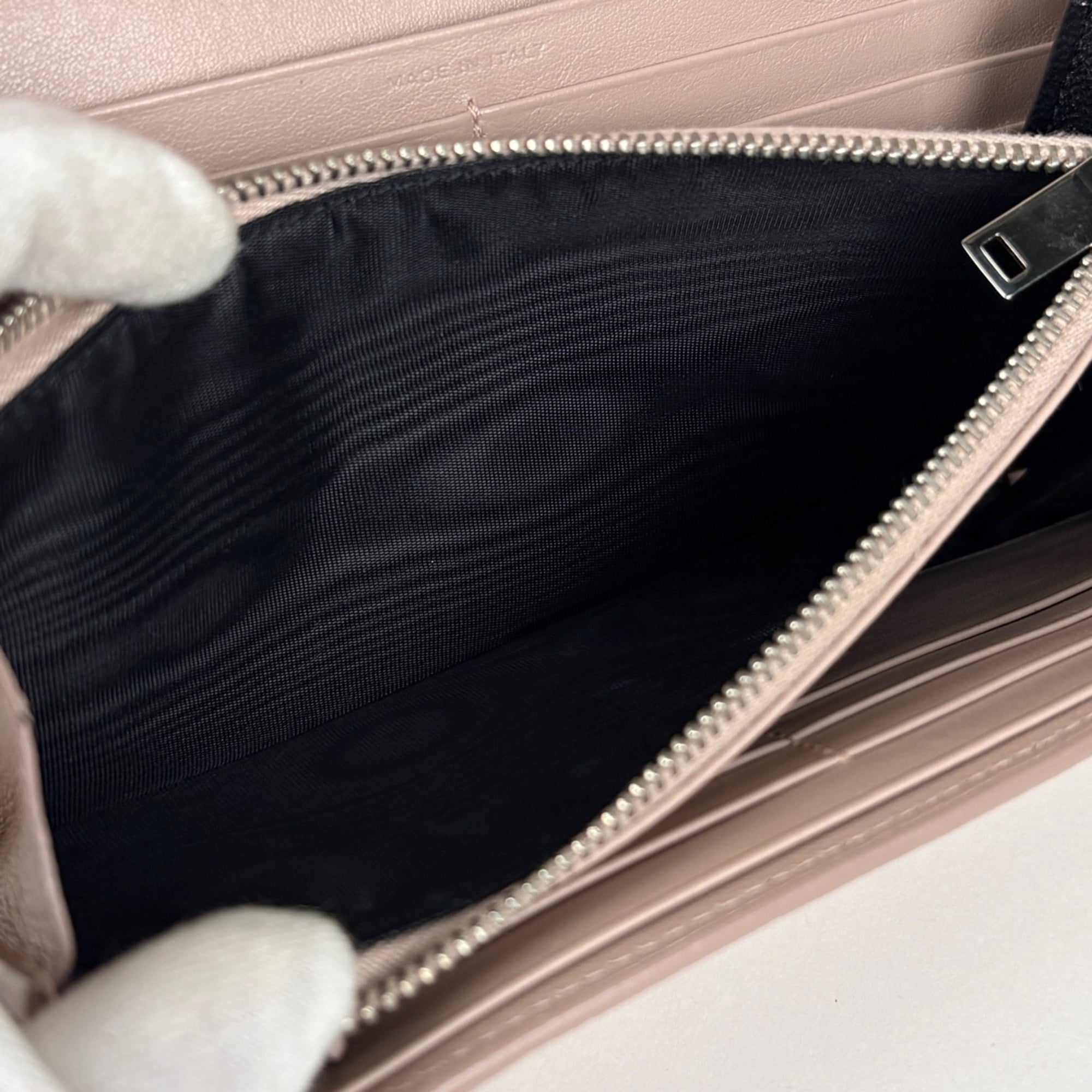Saint Laurent Pink Leather Long Wallet (Bi-Fold) (Pre-Owned)