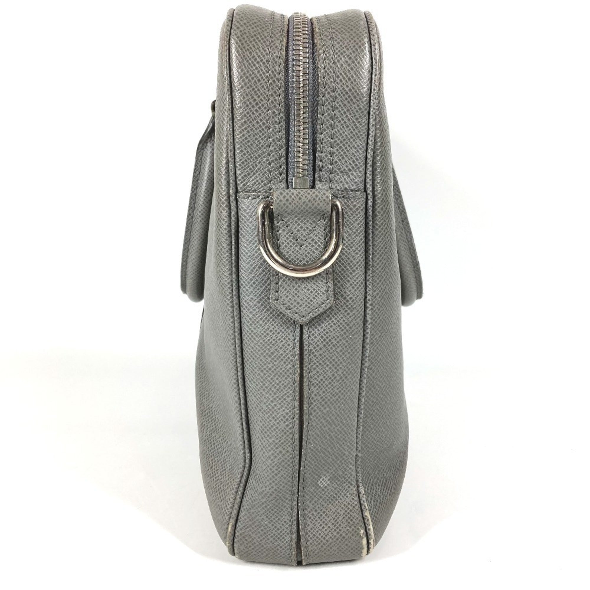 Louis Vuitton Galle Glacier Gray Taiga Leather Handbag Tote Bag (Pre-Owned)