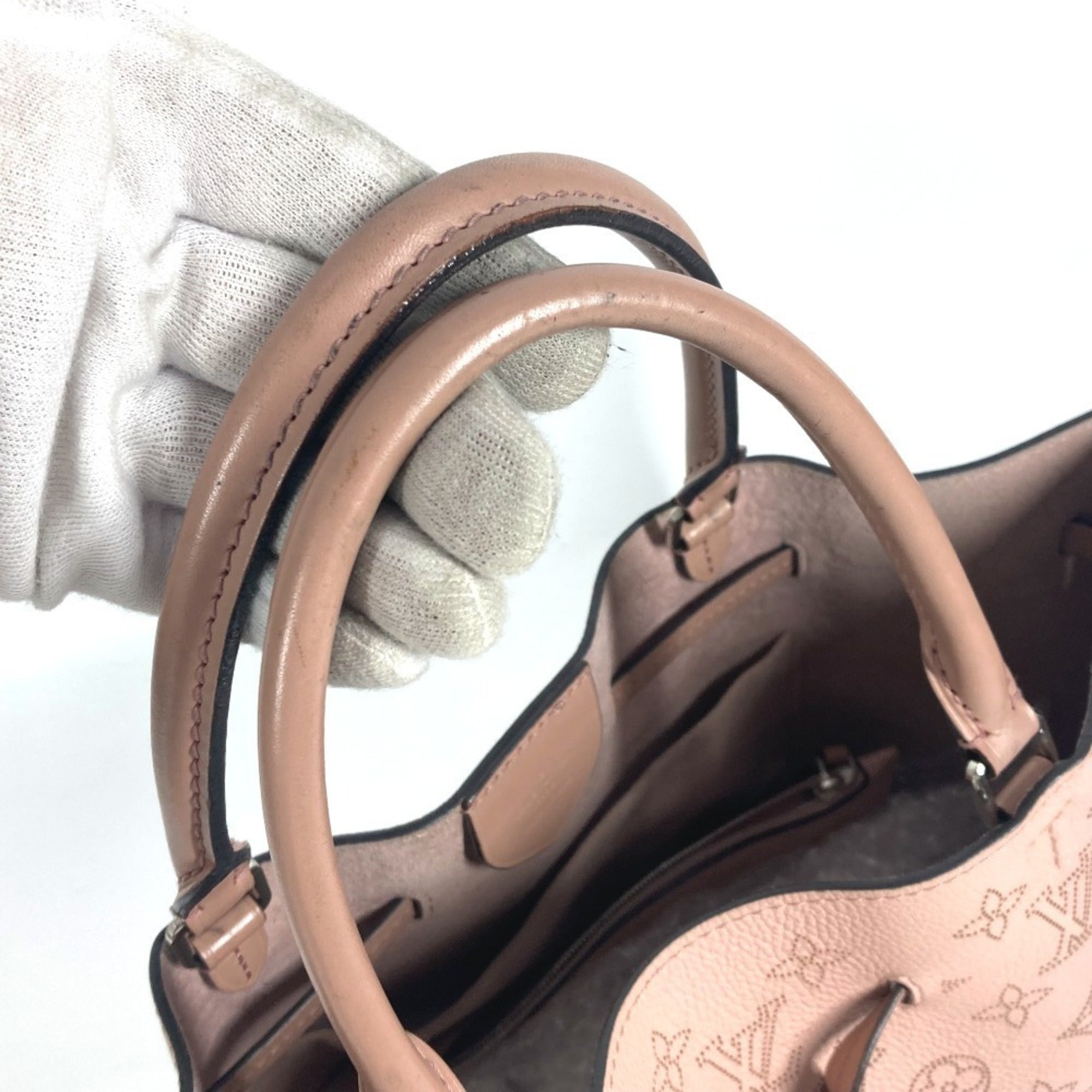 Louis Vuitton Magnolia Pink Mahina Leather Handbag Shoulder Bag (Pre-Owned)