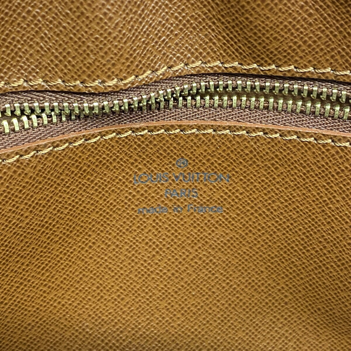 Louis Vuitton Brown Clutch Bag (Pre-Owned)