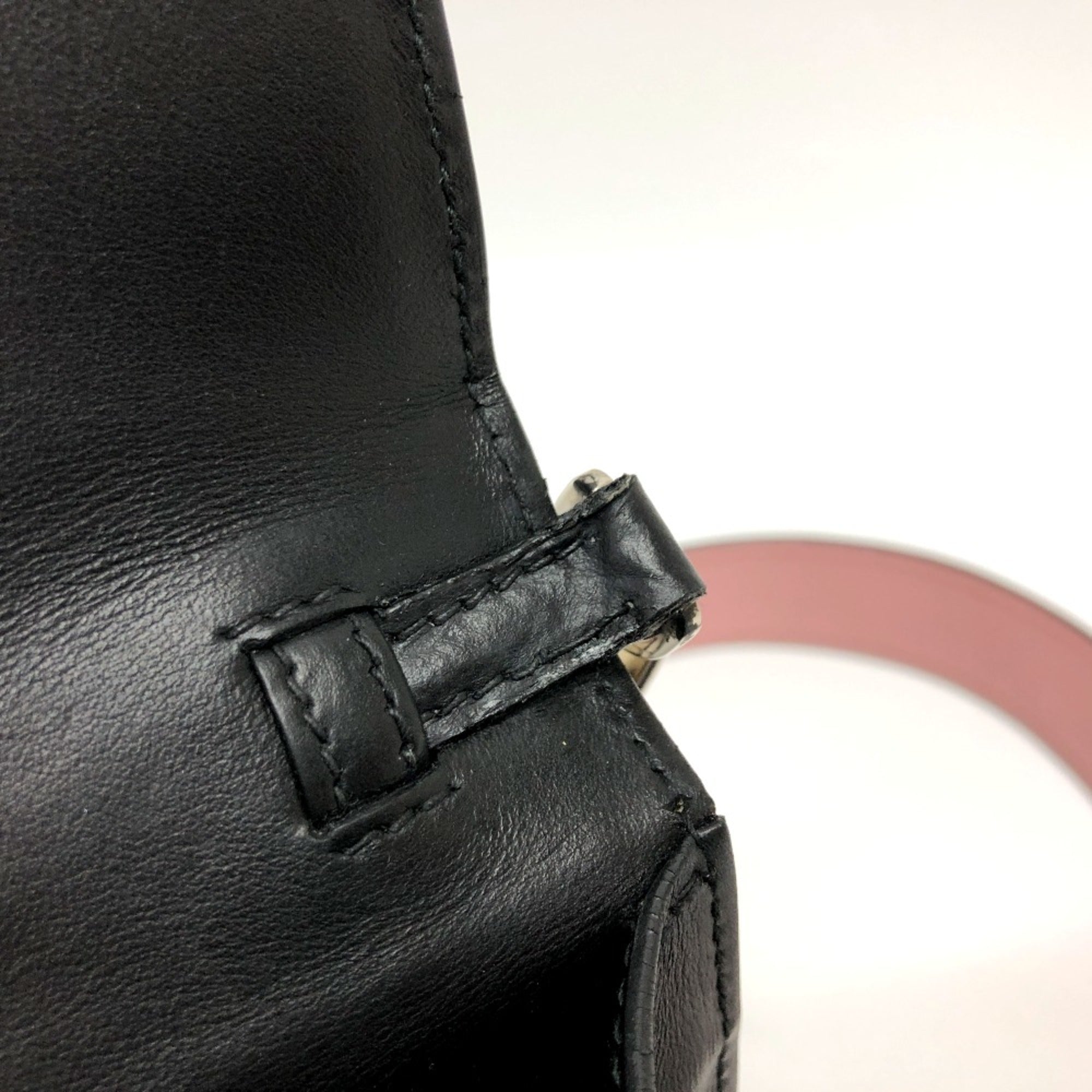Prada Black Leather Shoulder Bag (Pre-Owned)
