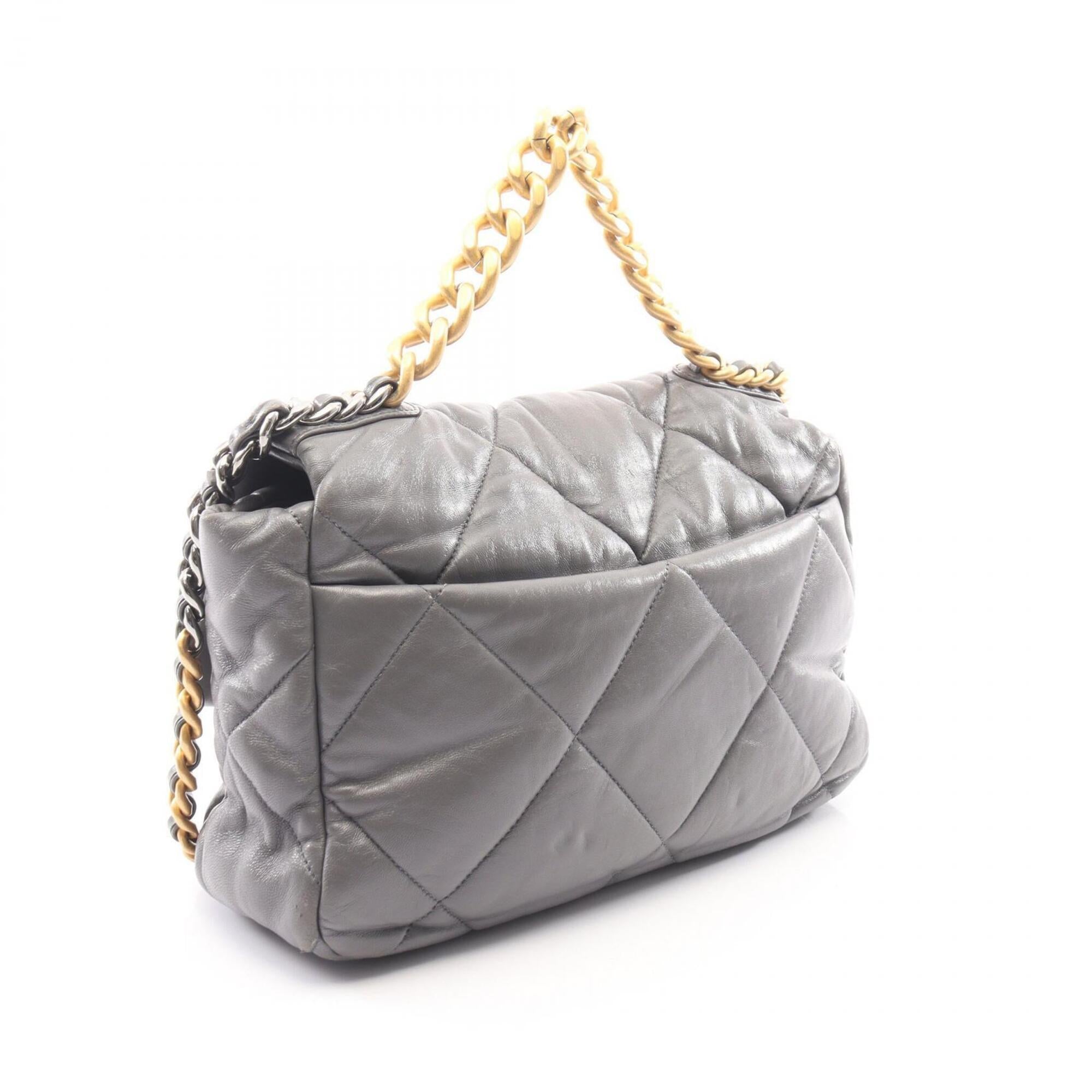Chanel Gray Leather Handbag Shoulder Bag (Pre-Owned)