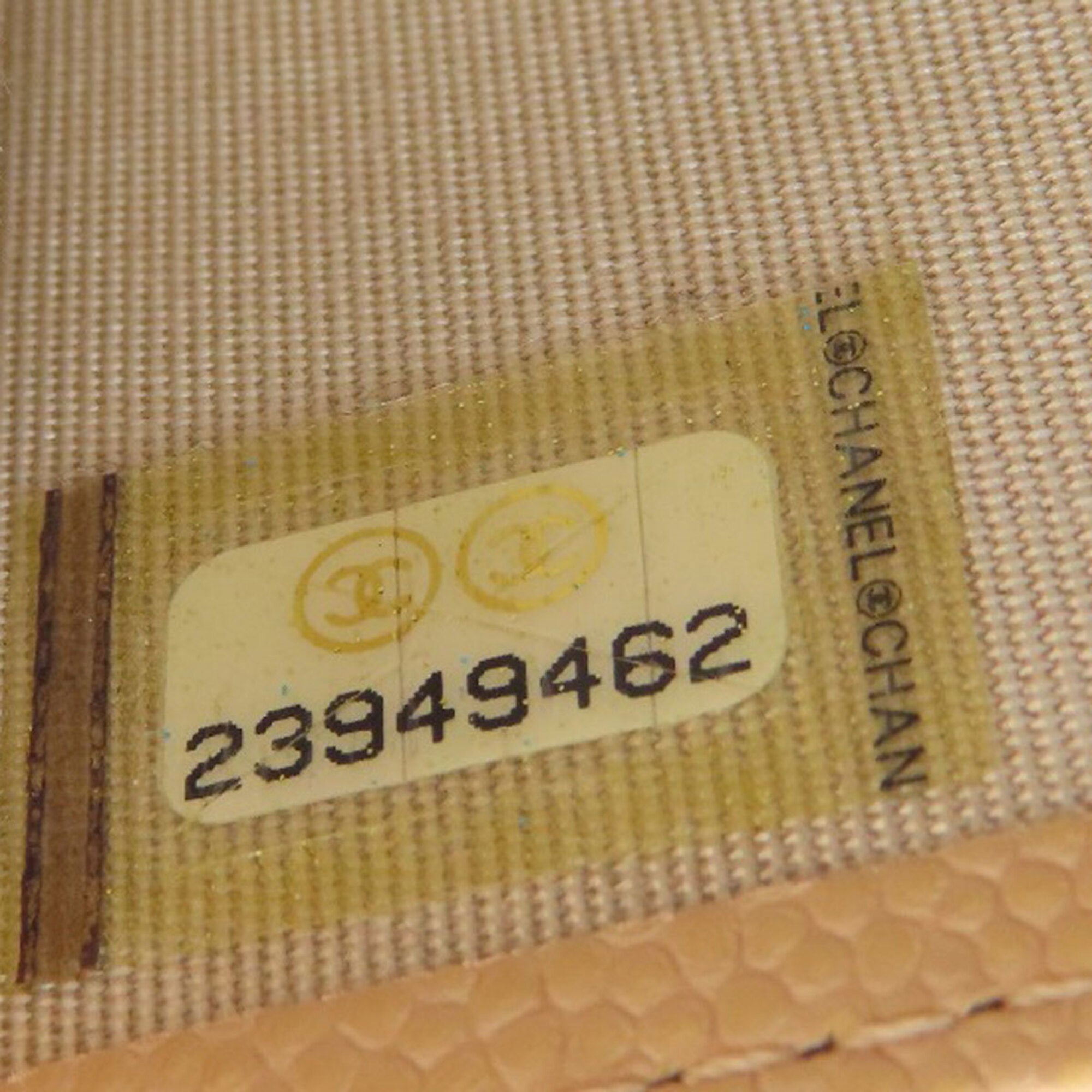 Chanel Beige Long Wallet (Bi-Fold) (Pre-Owned)