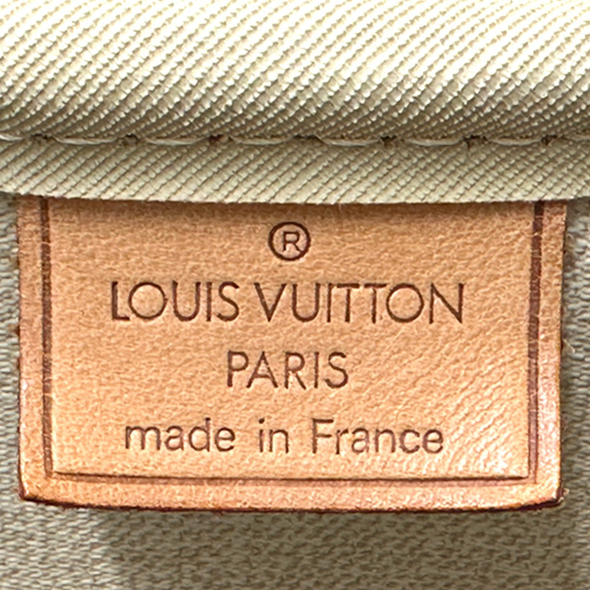 Louis Vuitton Brown Monogram Canvas Handbag (Pre-Owned)