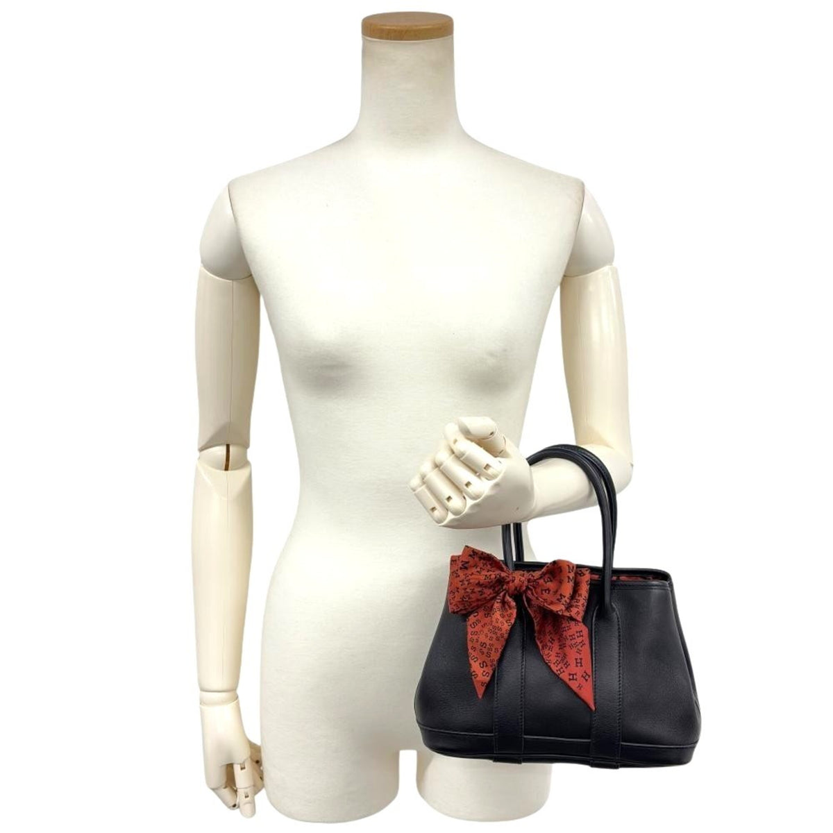 Hermes Black Swift Leather Handbag (Pre-Owned)