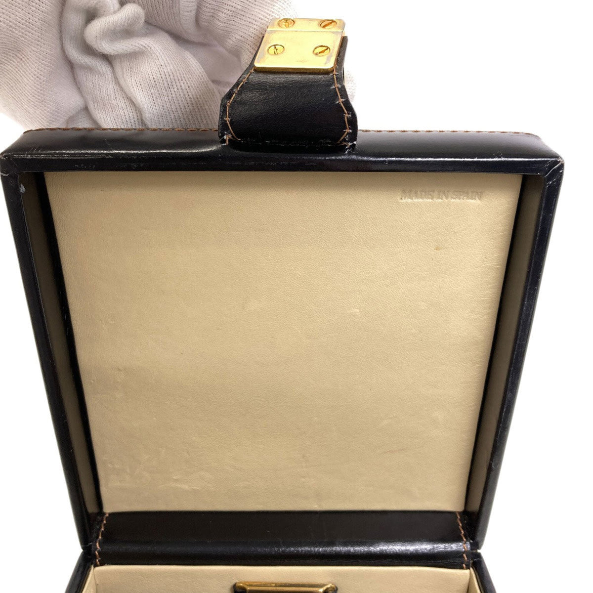 Loewe Black Leather Handbag (Pre-Owned)