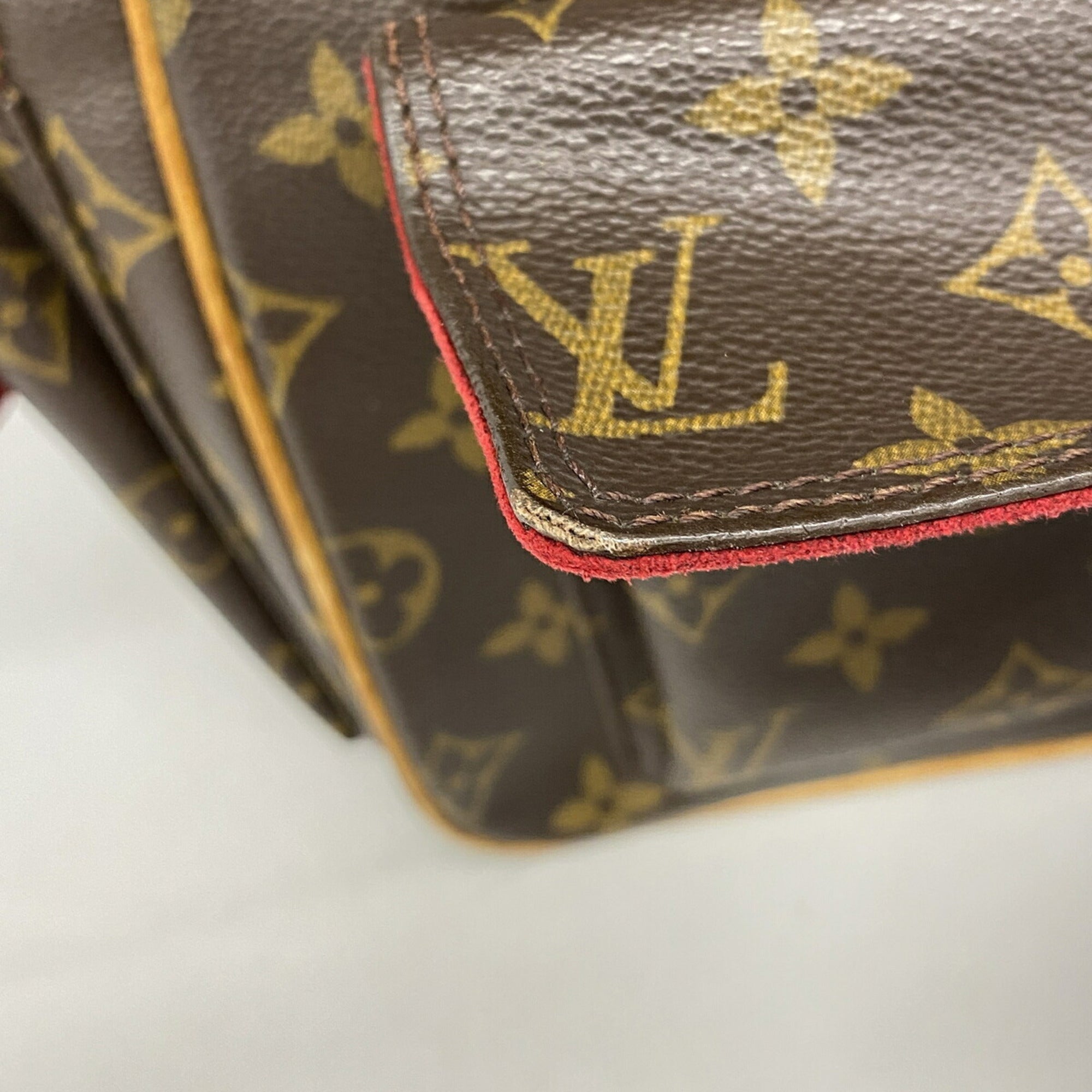Louis Vuitton Brown Handbag (Pre-Owned)