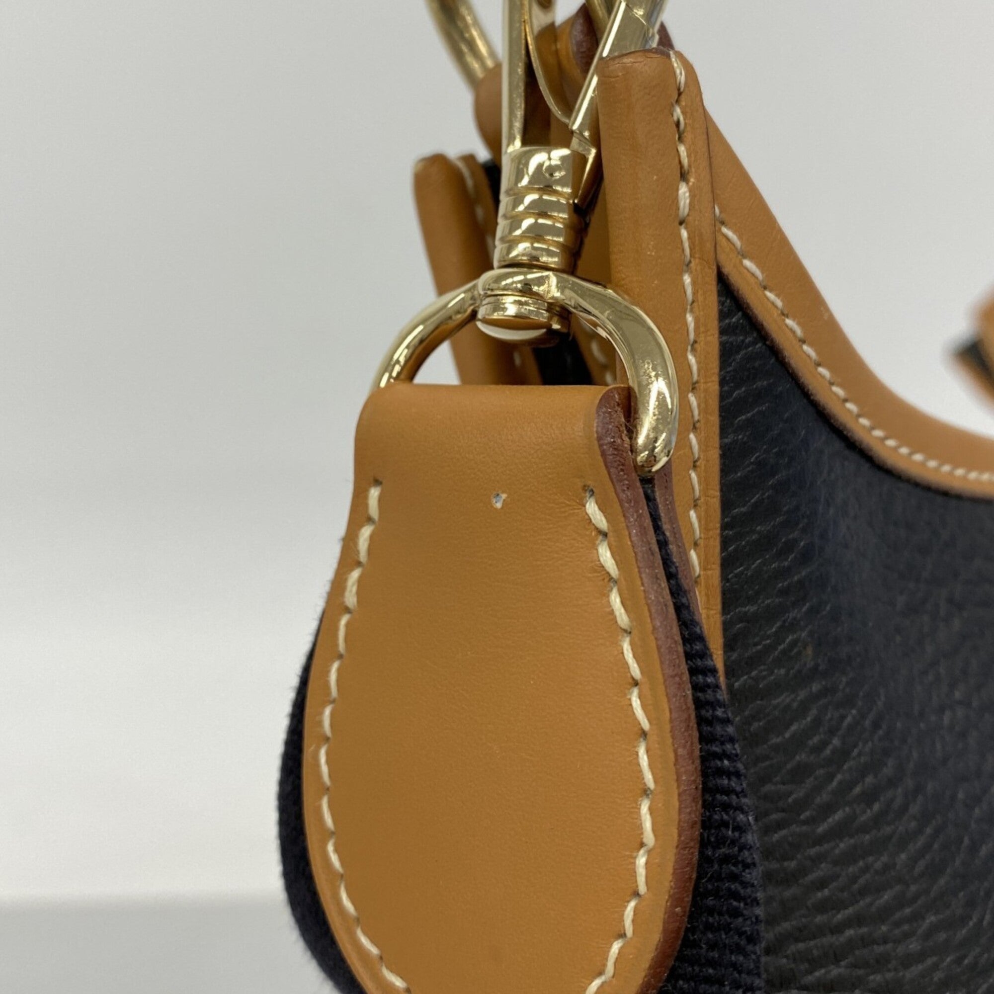 Hermes Black Gold Ardennes Leather Shoulder Bag (Pre-Owned)