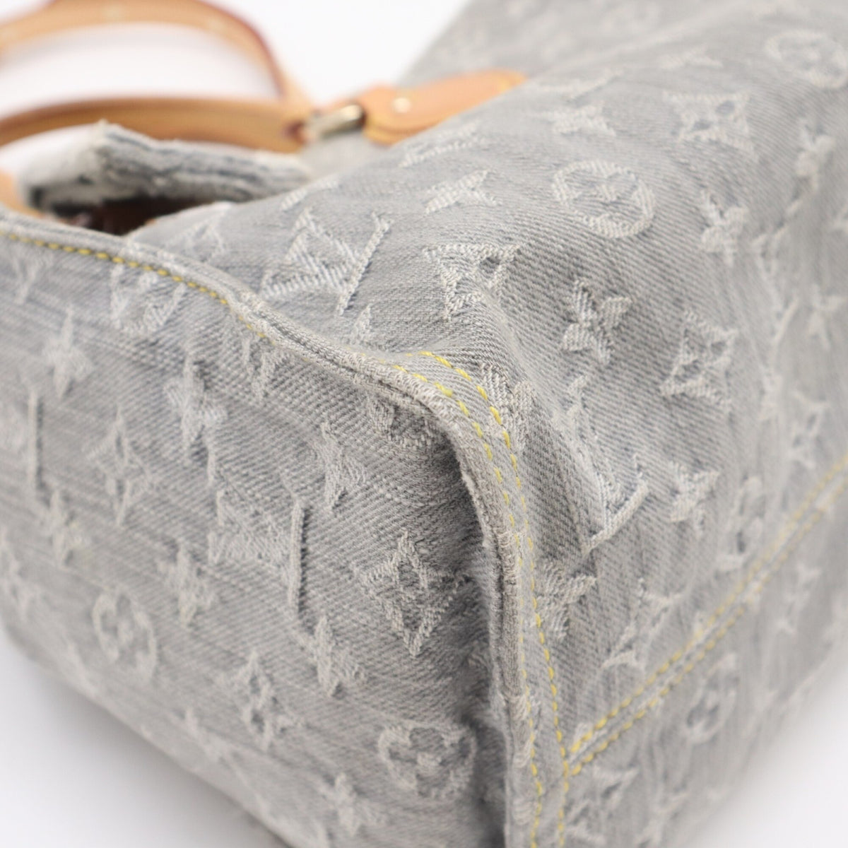 Louis Vuitton Beige Blue Cotton Handbag (Pre-Owned)