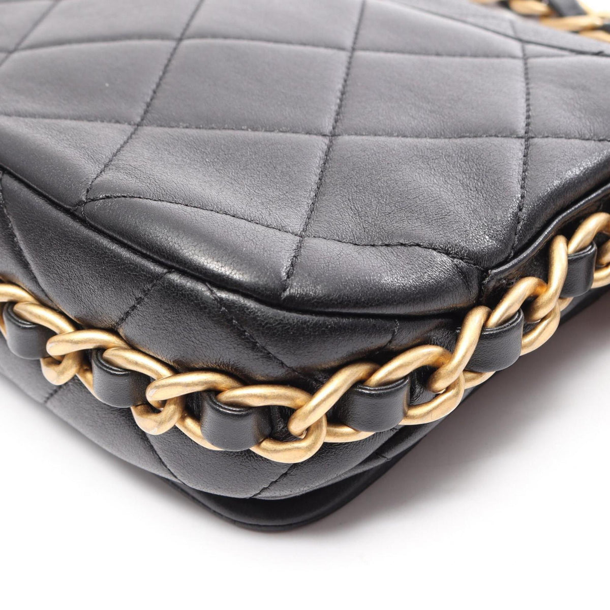 Chanel Black Leather Handbag Shoulder Bag (Pre-Owned)