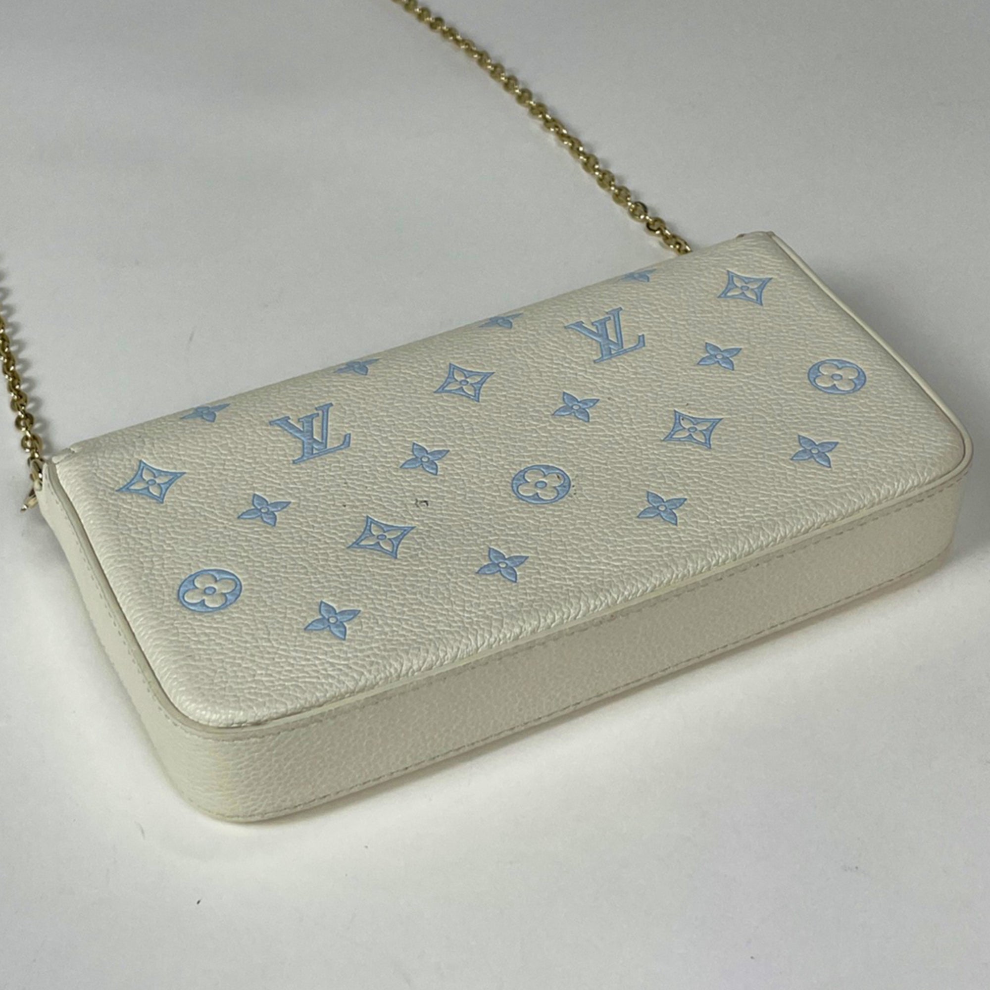 Louis Vuitton Blue White Monogram Empreinte Pochette (Pre-Owned)