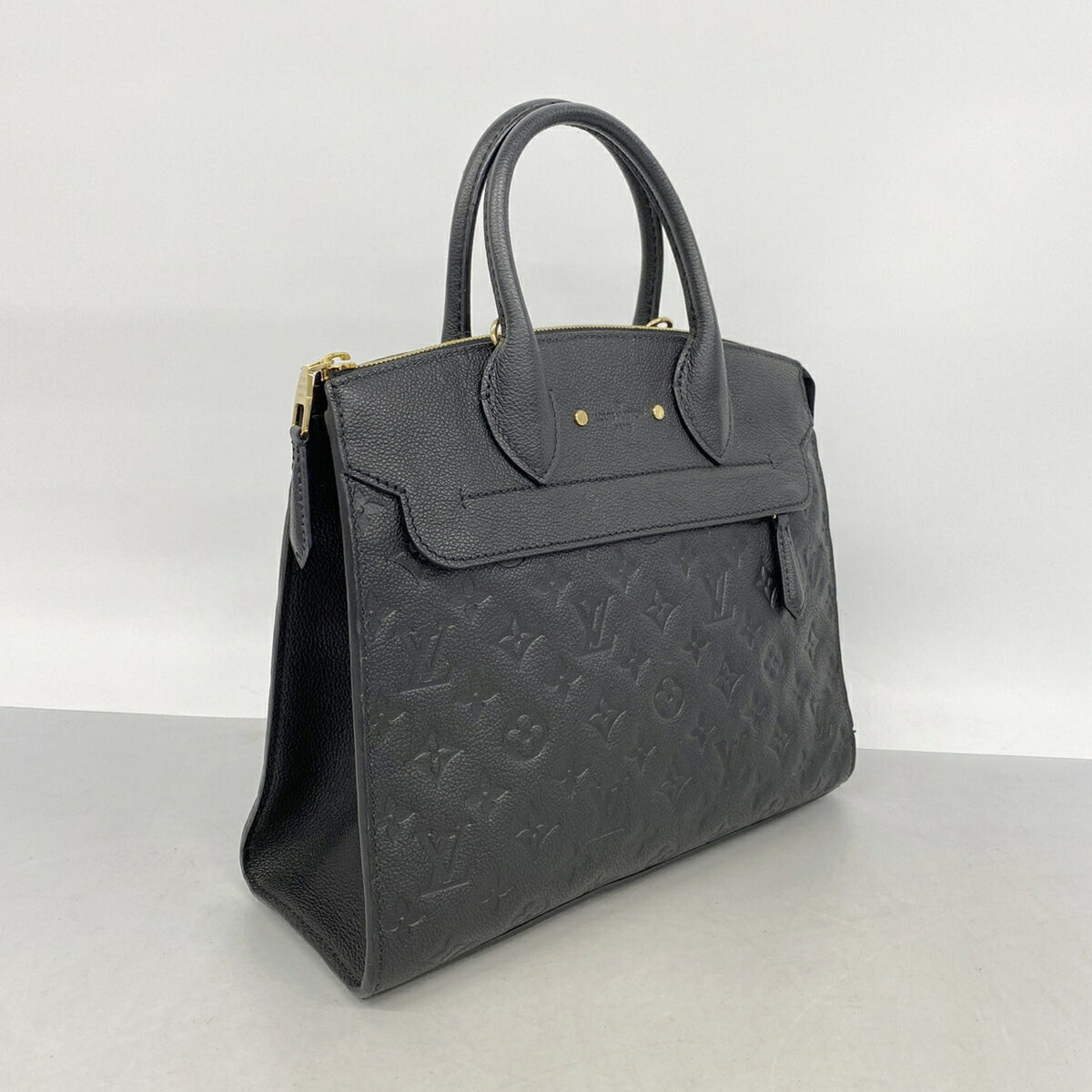 Louis Vuitton Noir Handbag (Pre-Owned)