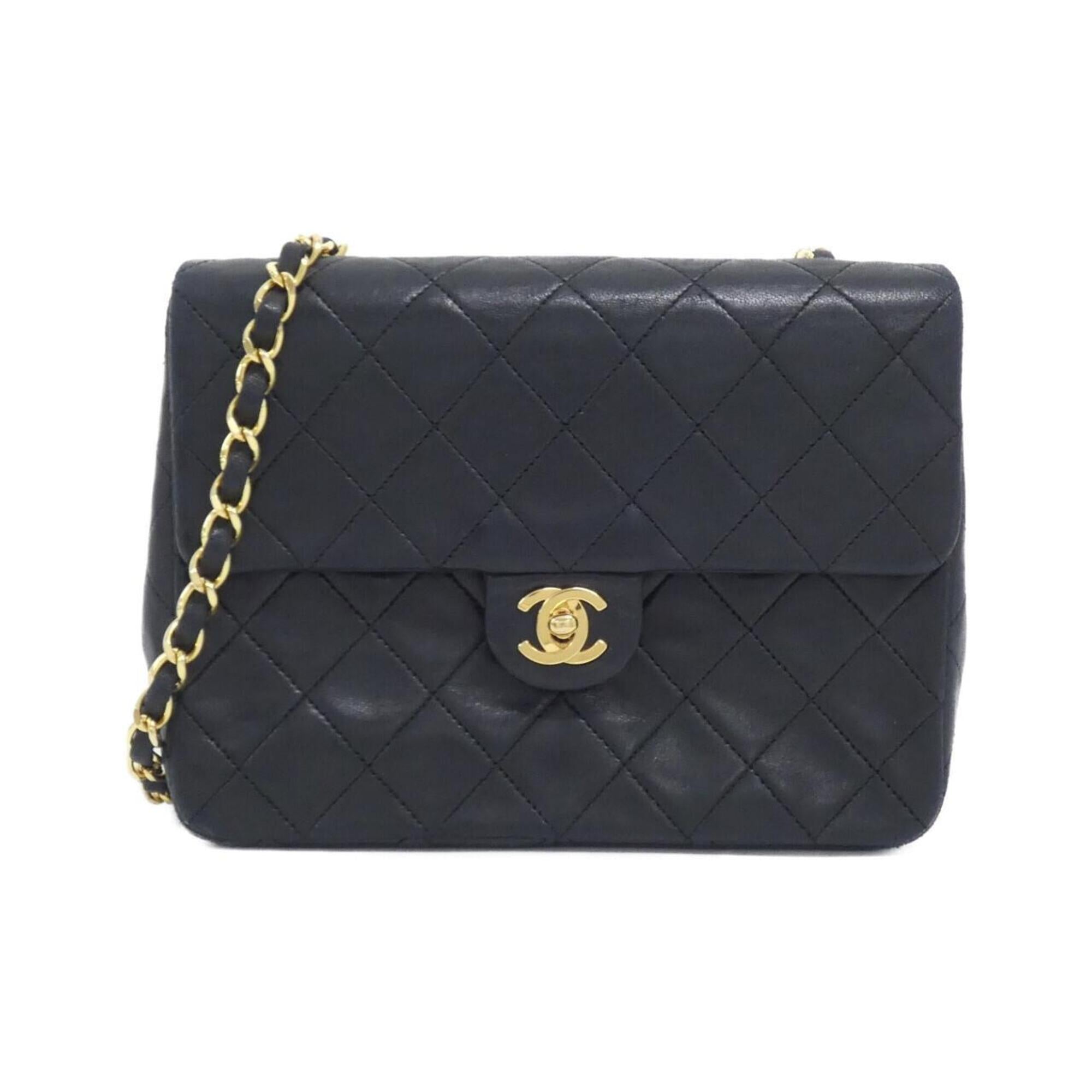 Chanel Black Leather Shoulder Bag (Pre-Owned)