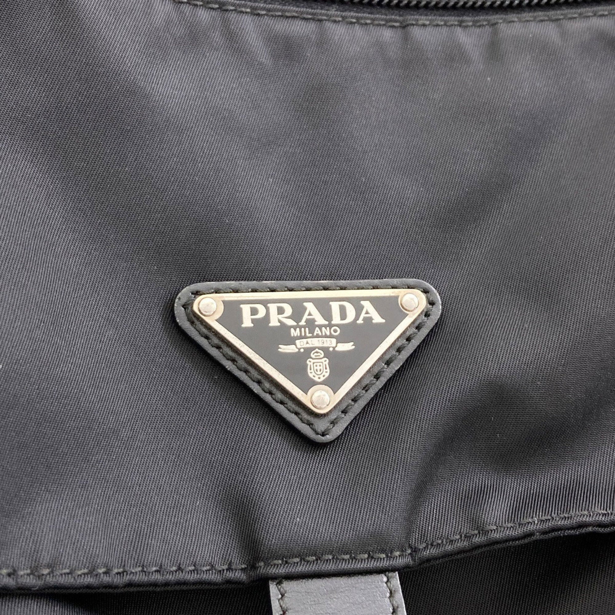 Prada Black Nylon Shoulder Bag (Pre-Owned)