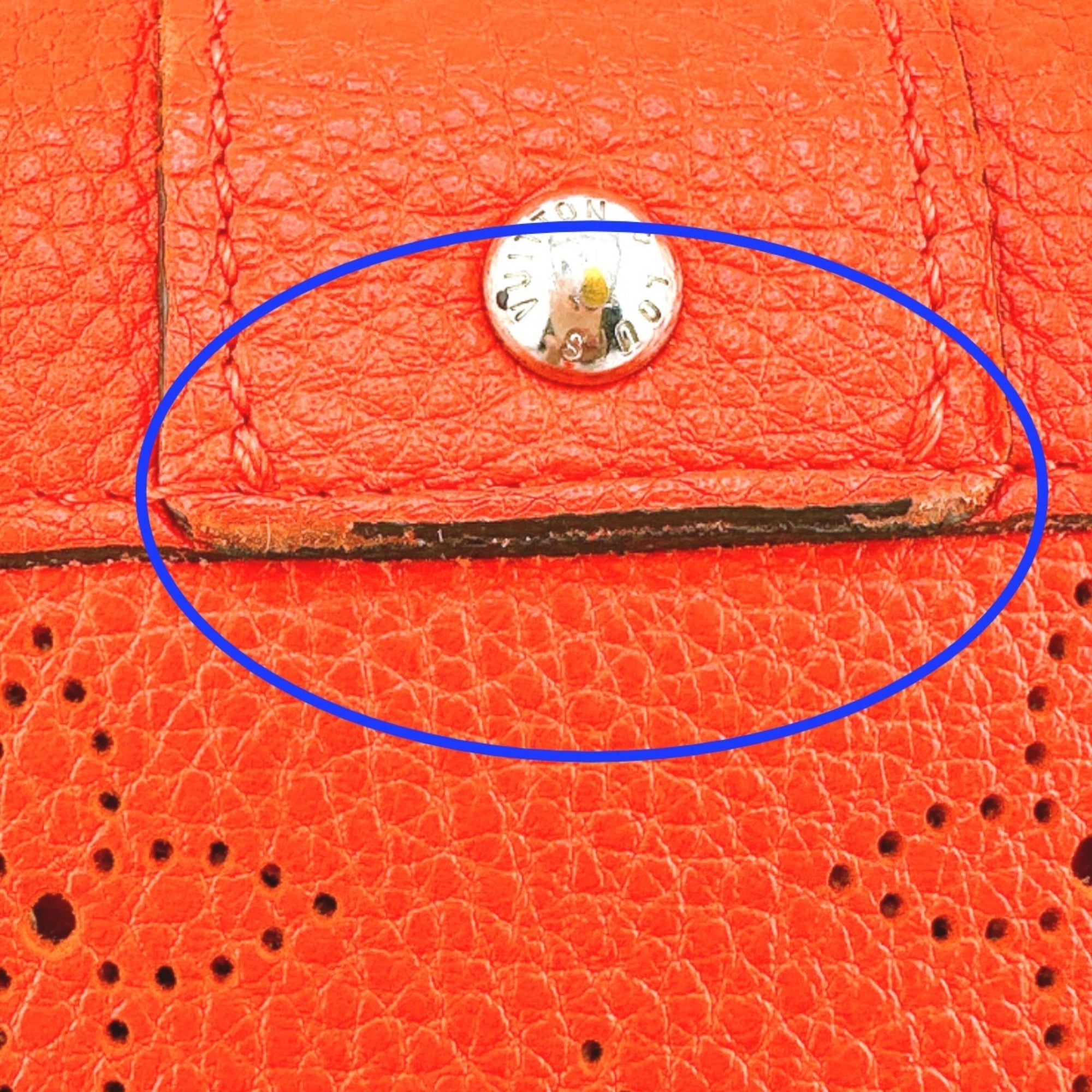 Louis Vuitton Corail Mahina Leather Long Wallet (Bi-Fold) (Pre-Owned)