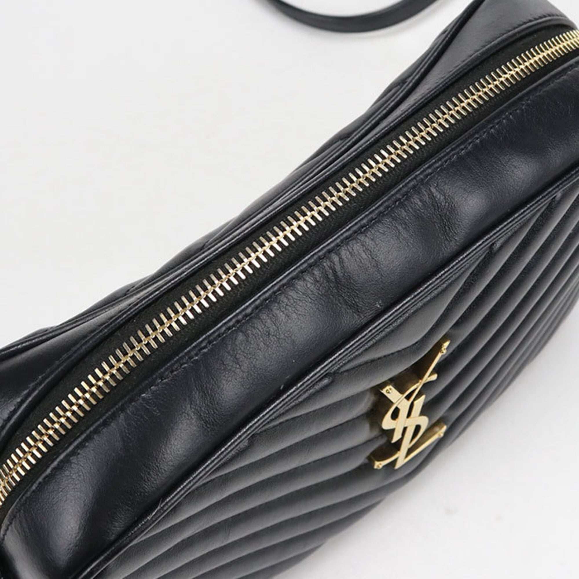 Saint Laurent Black Leather Shoulder Bag (Pre-Owned)