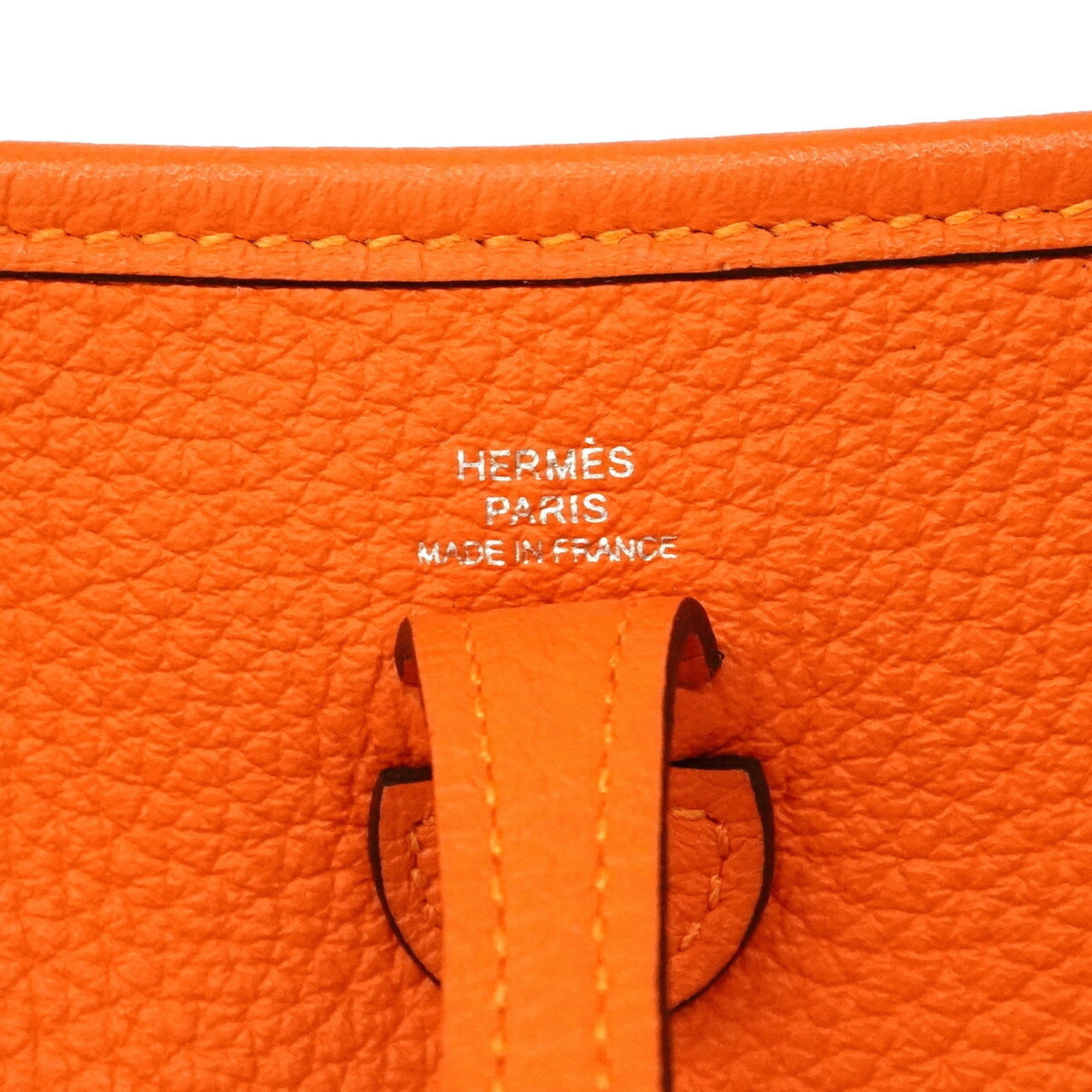 Hermes Capucine Taurillon Clemence Leather Shoulder Bag (Pre-Owned)