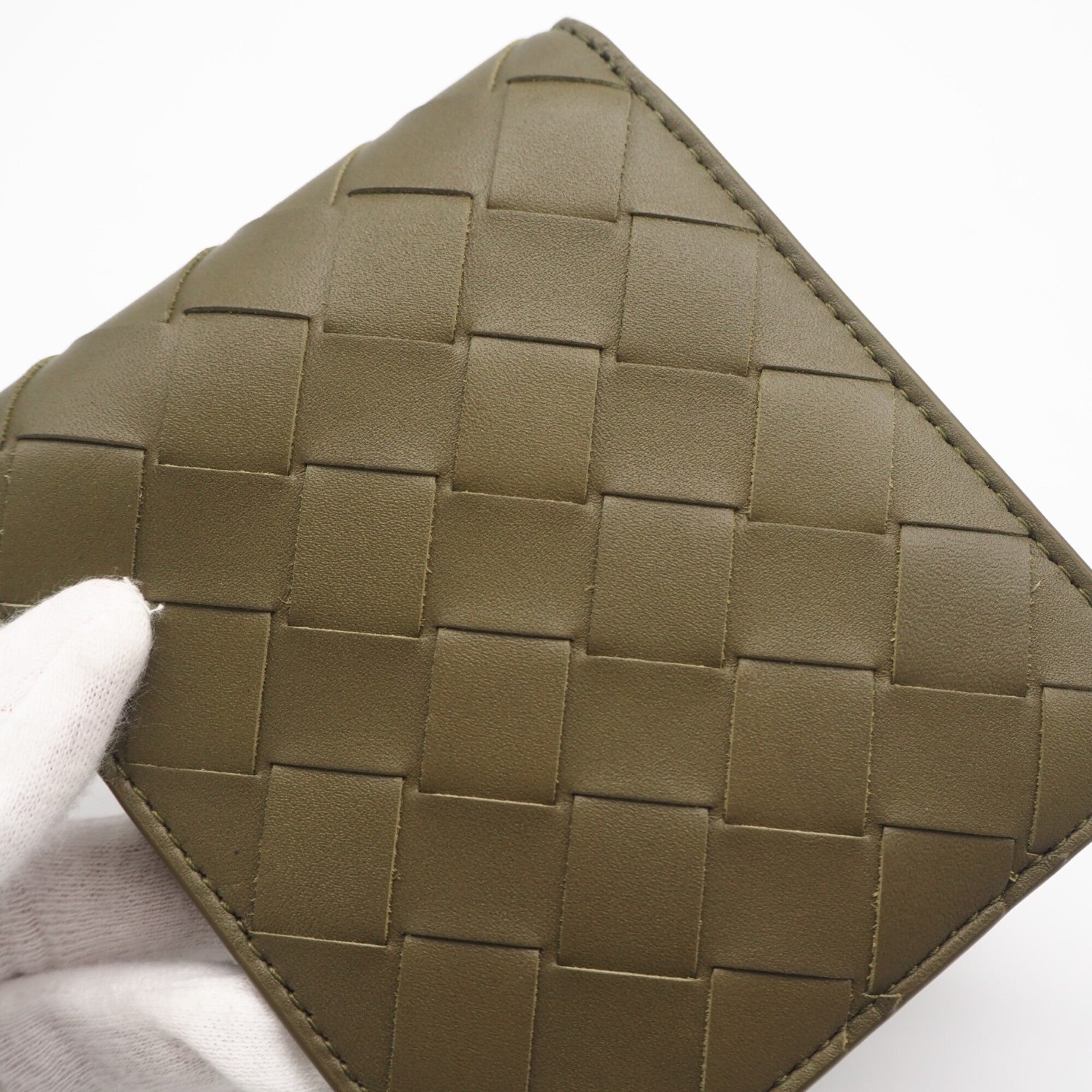 Bottega Veneta Intrecciato Khaki Leather Wallet (Bi-Fold) (Pre-Owned)