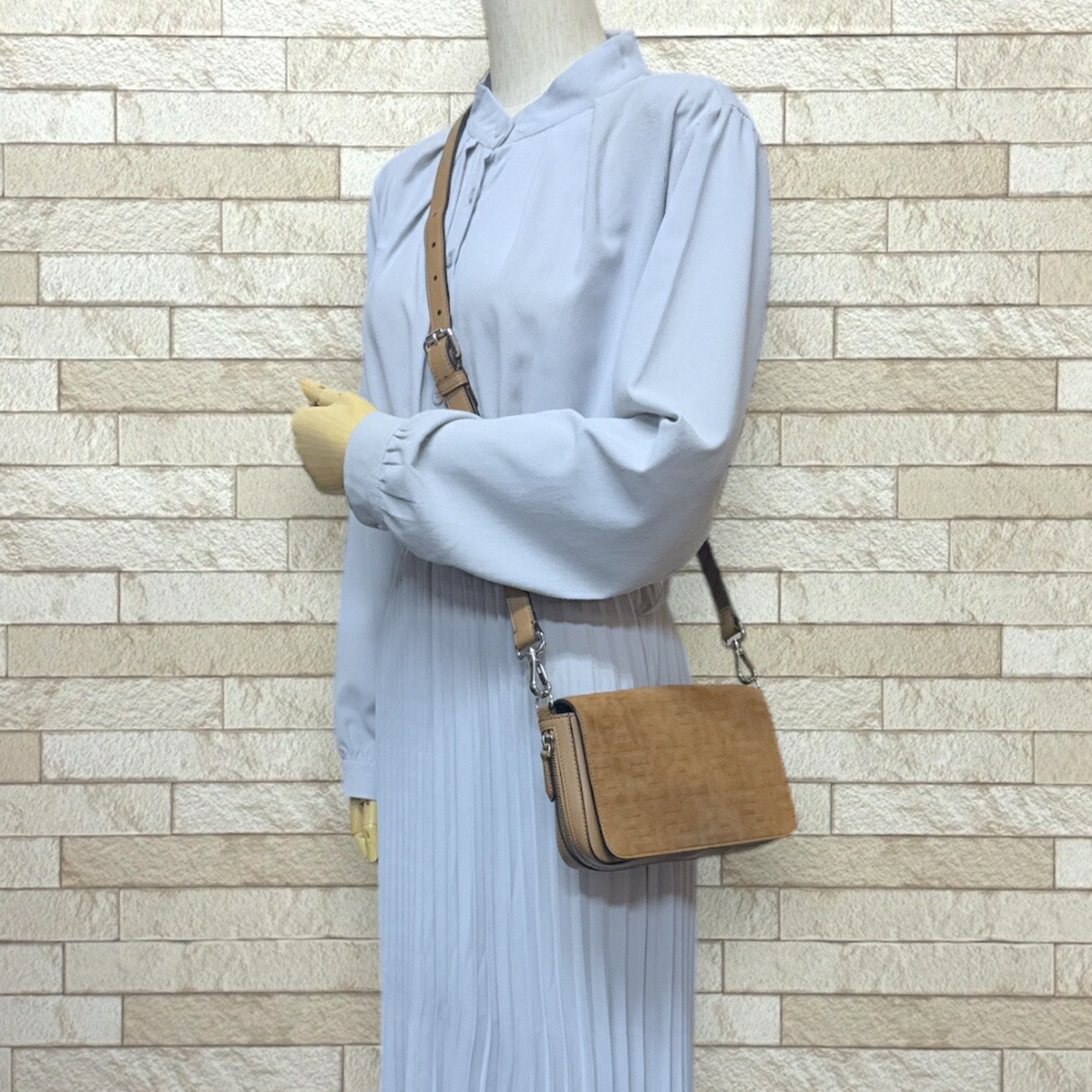 Fendi Brown Suede Leather Shoulder Bag (Pre-Owned)