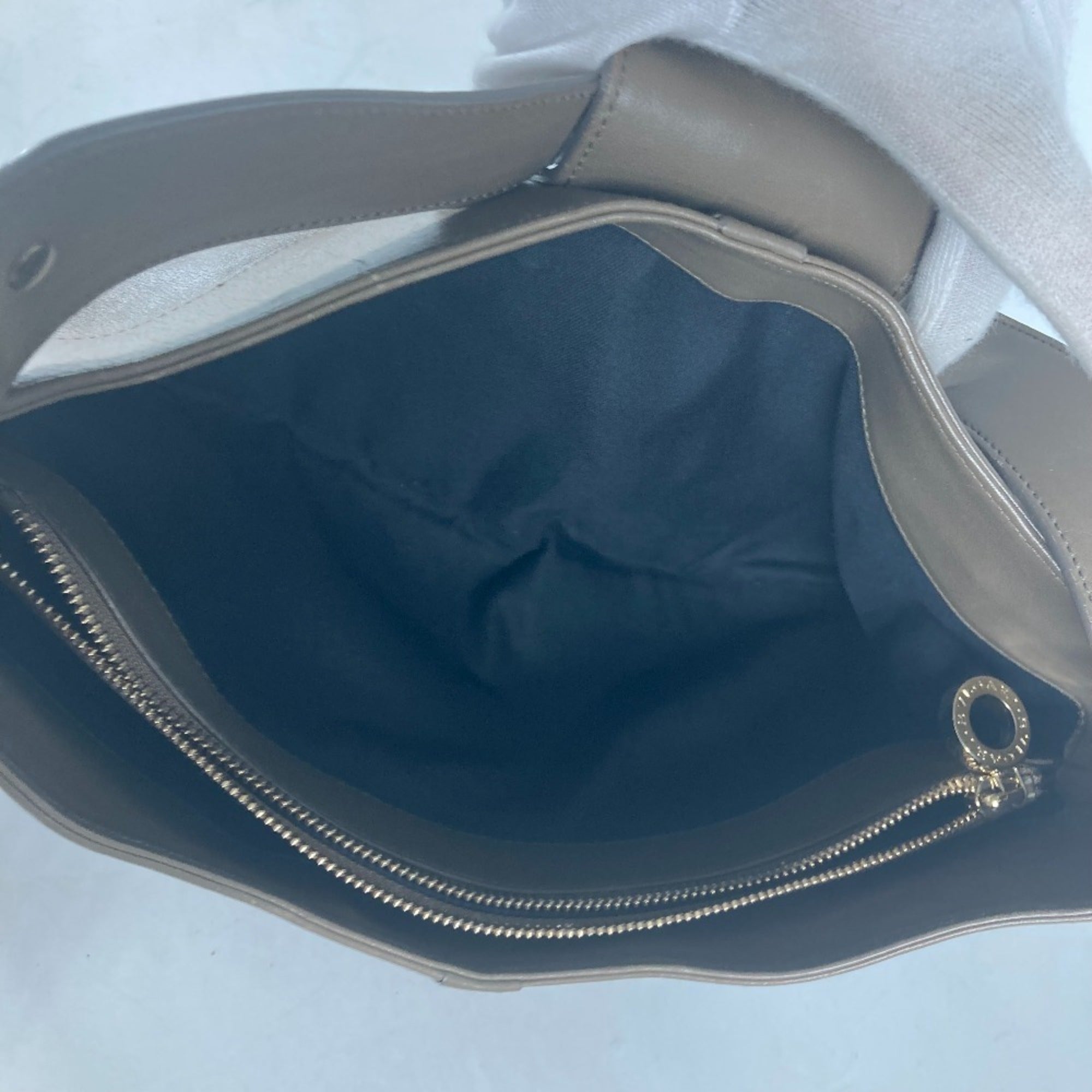 Bvlgari Gray Leather Shoulder Bag (Pre-Owned)