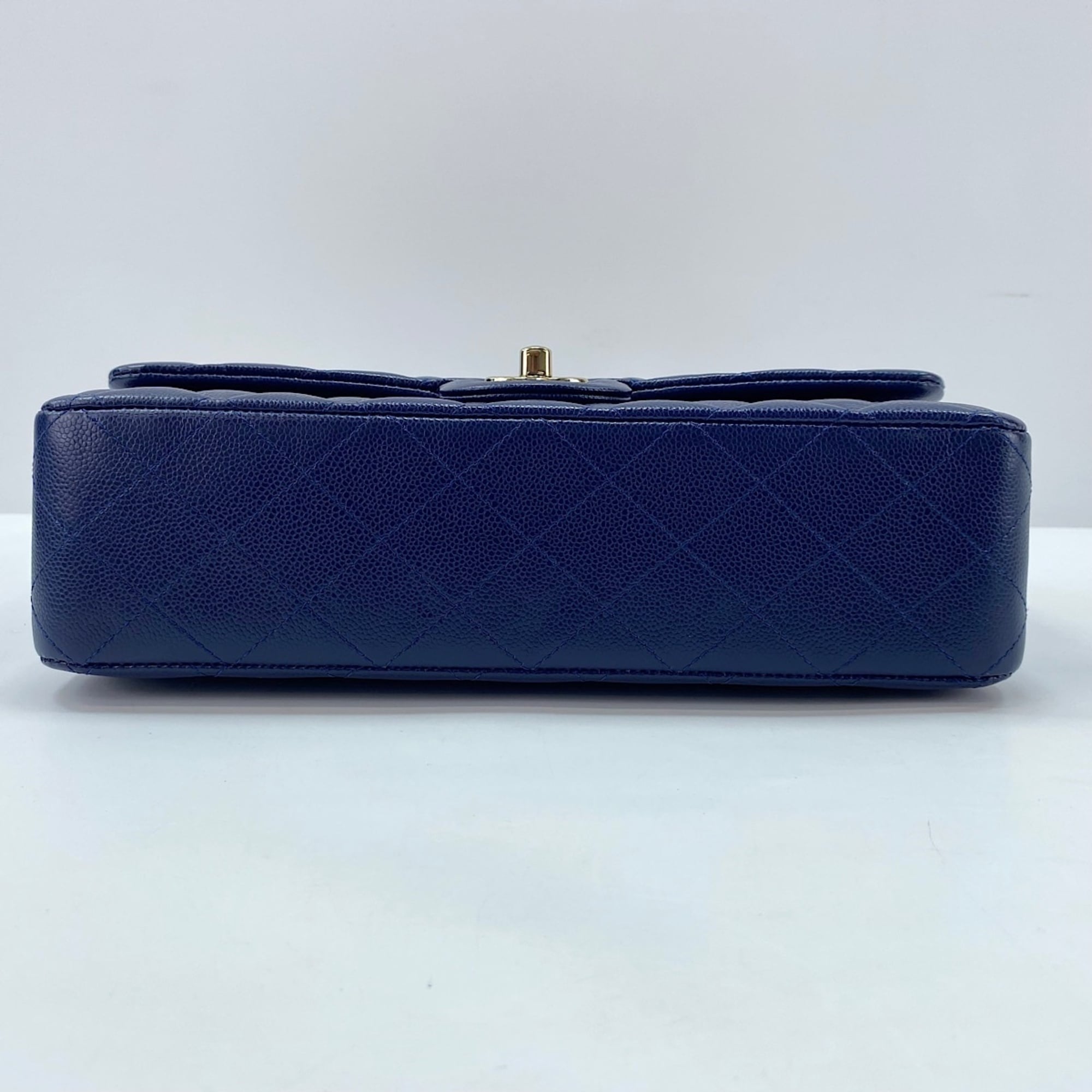 Chanel Matelasse Navy Shoulder Bag (Pre-Owned)