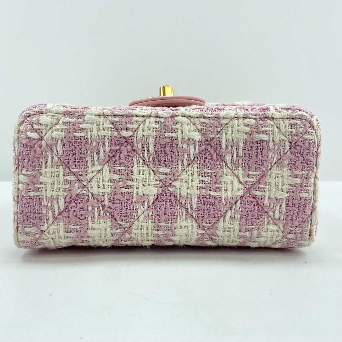 Chanel Pink Tweed Shoulder Bag (Pre-Owned)