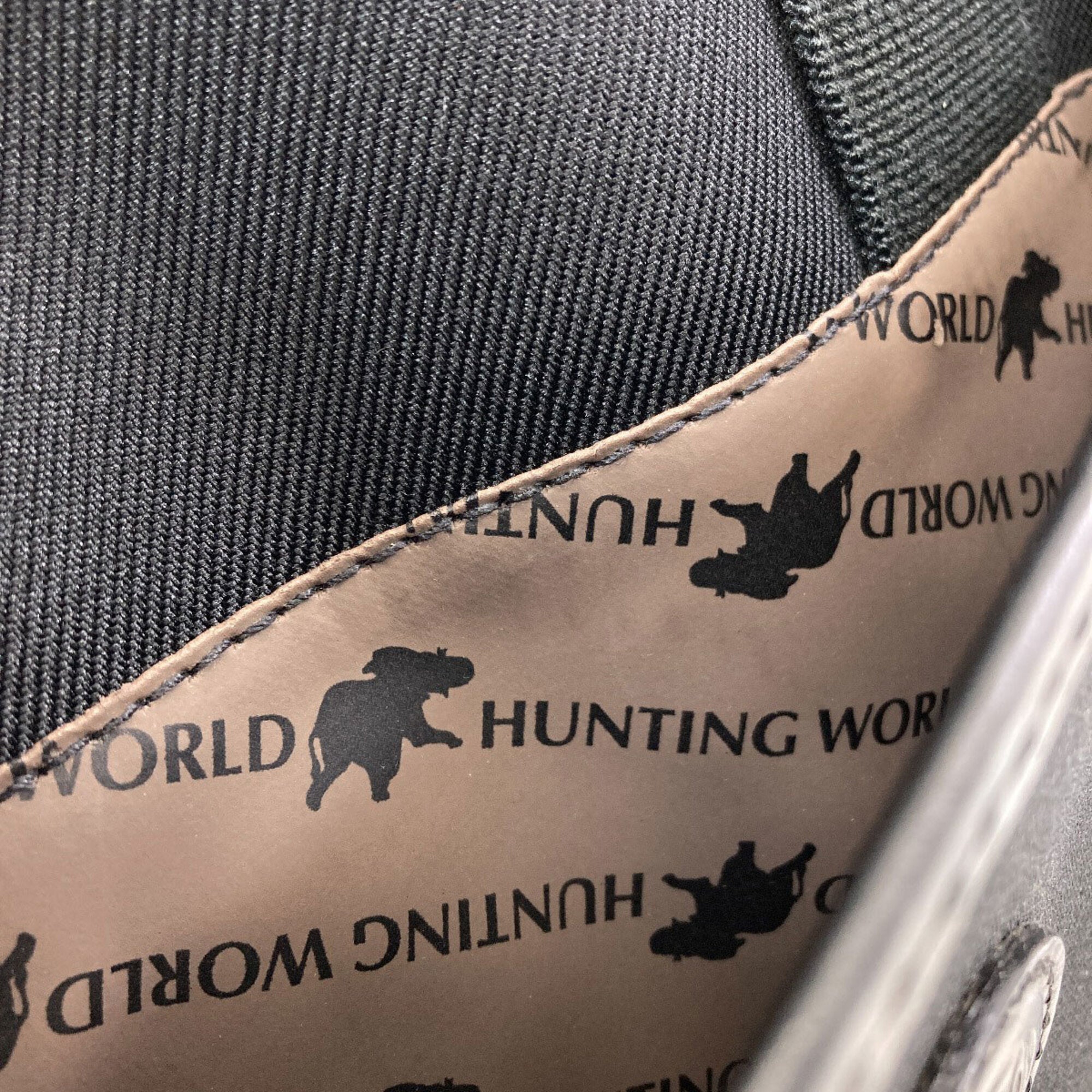 Hunting World Black Canvas Handbag (Pre-Owned)