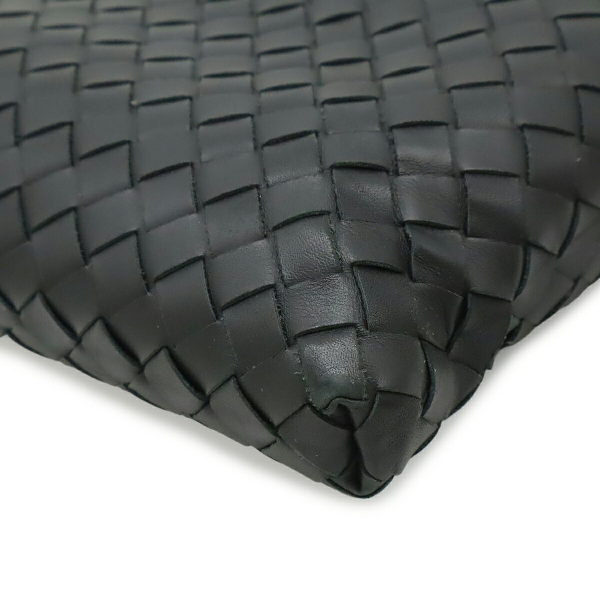 Bottega Veneta Black Leather Shoulder Bag (Pre-Owned)