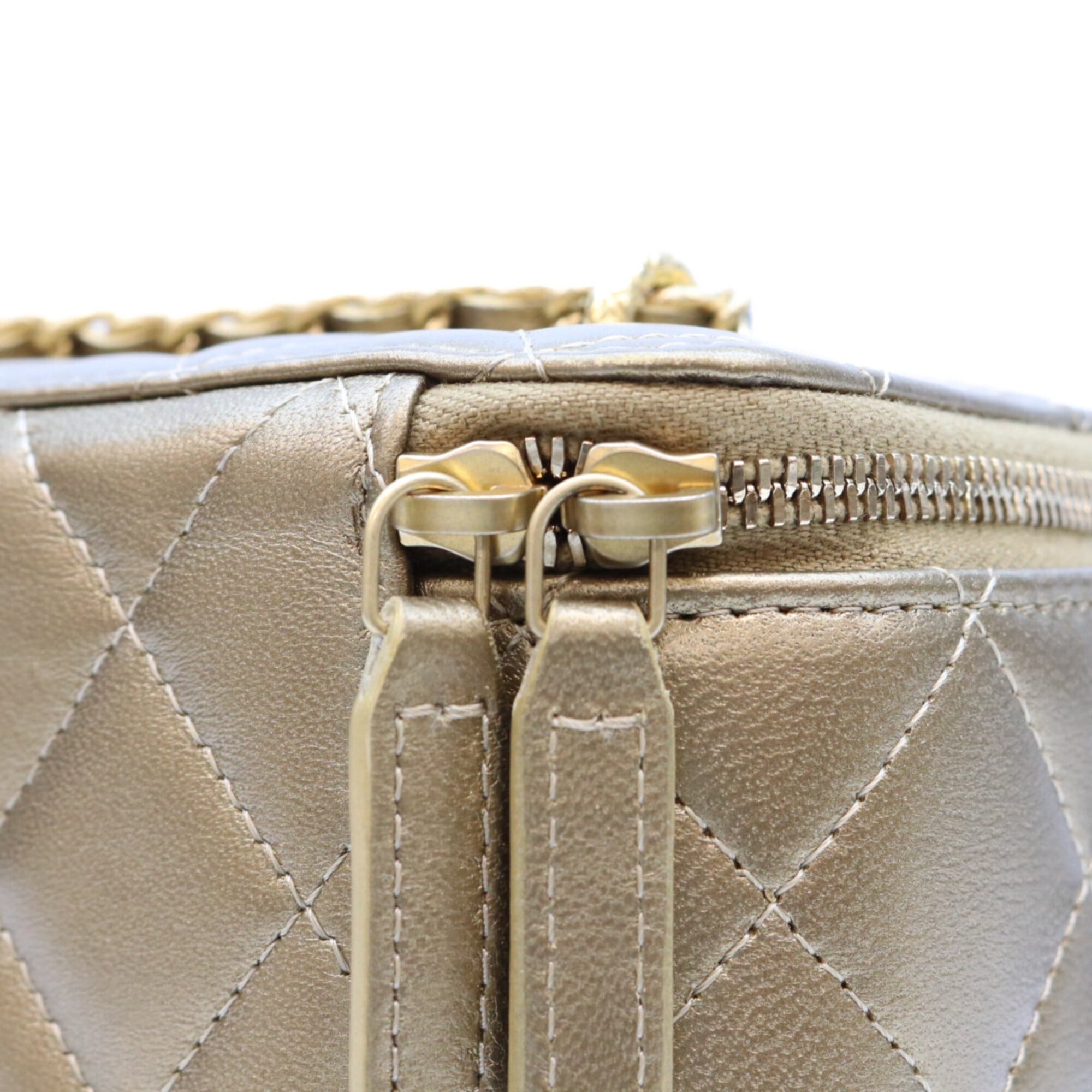 Chanel Gold Leather Shoulder Bag (Pre-Owned)