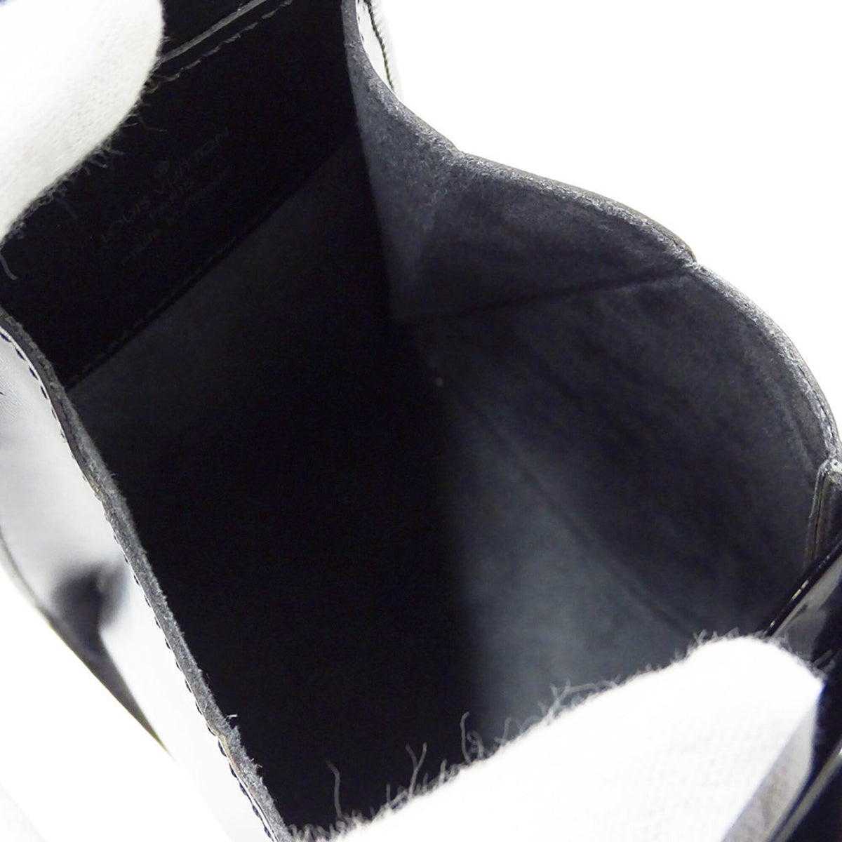 Louis Vuitton Black Noir Epi Leather Shoulder Bag (Pre-Owned)