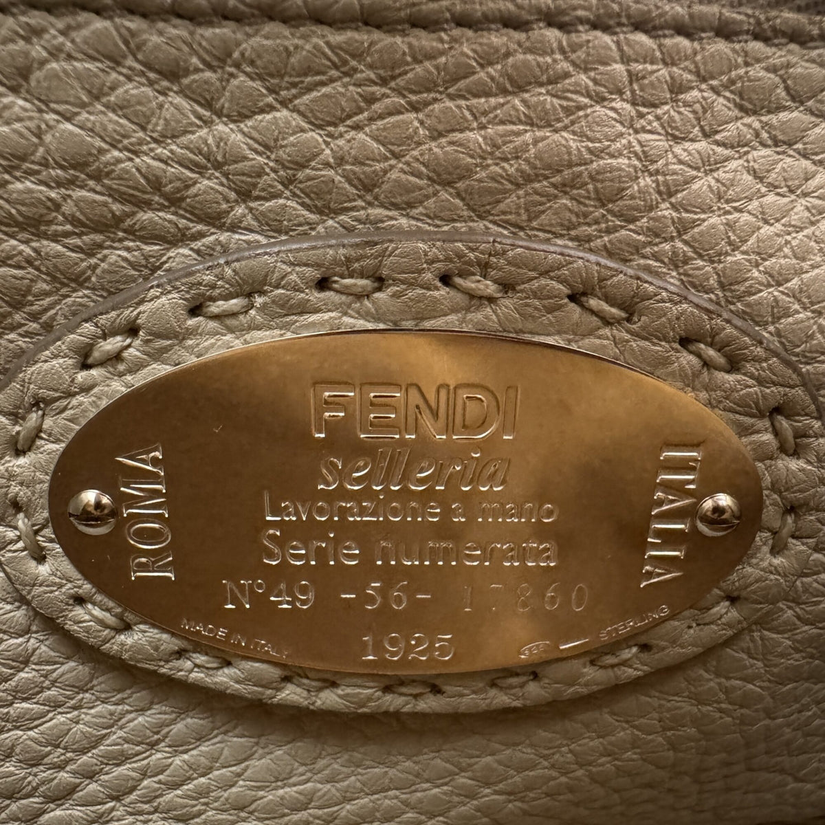 Fendi Brown Leather Handbag Shoulder Bag (Pre-Owned)