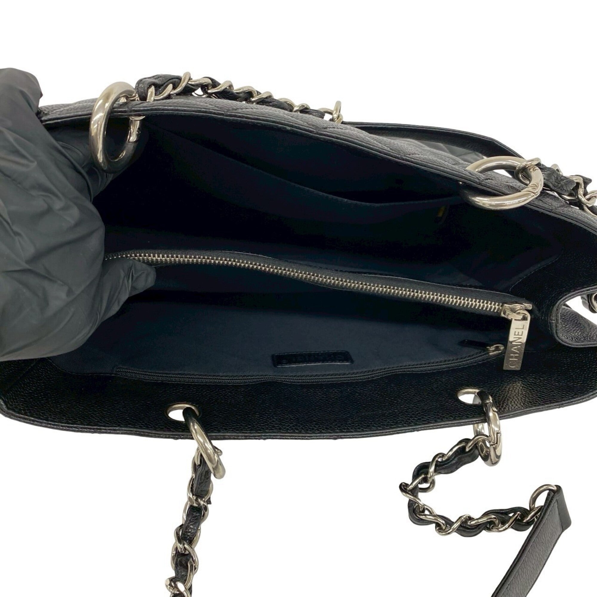 Chanel Black Grained Calfskin Tote Bag (Pre-Owned)
